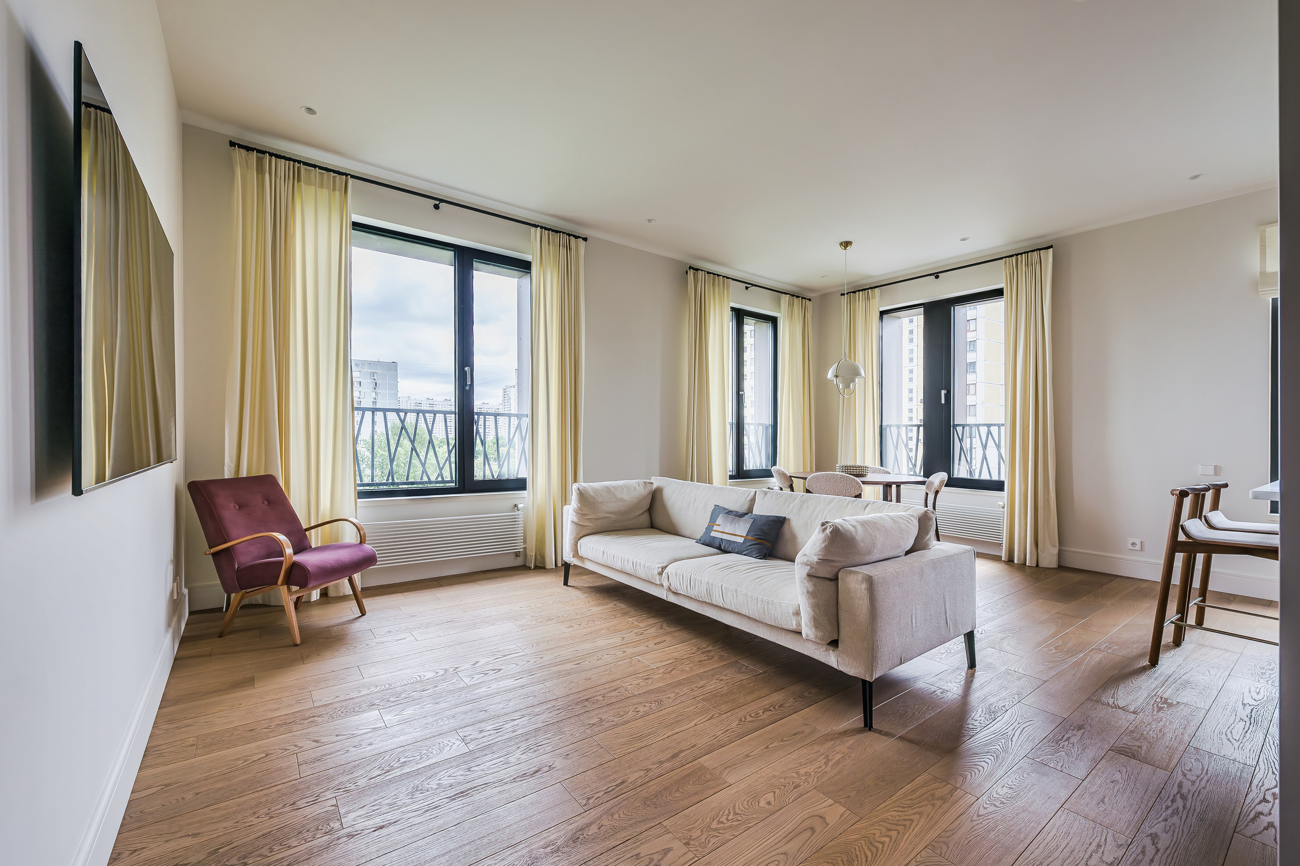 Профессиональная интерьерная фотосъемка квартиры для дизайнера в Москве.