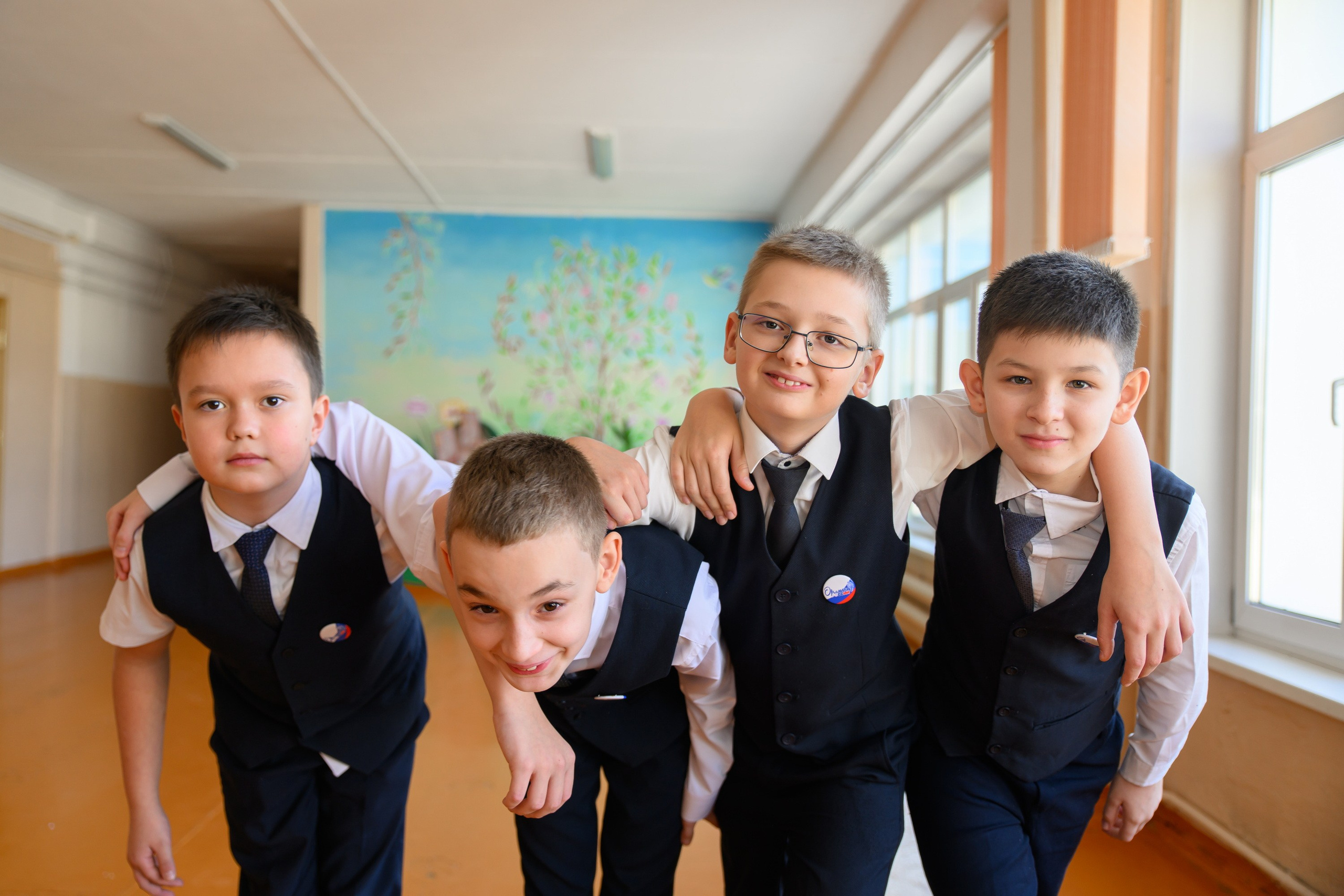 4 класс школа 11. Фотограф Ярмишко Дарья. Выпускные фотокниги