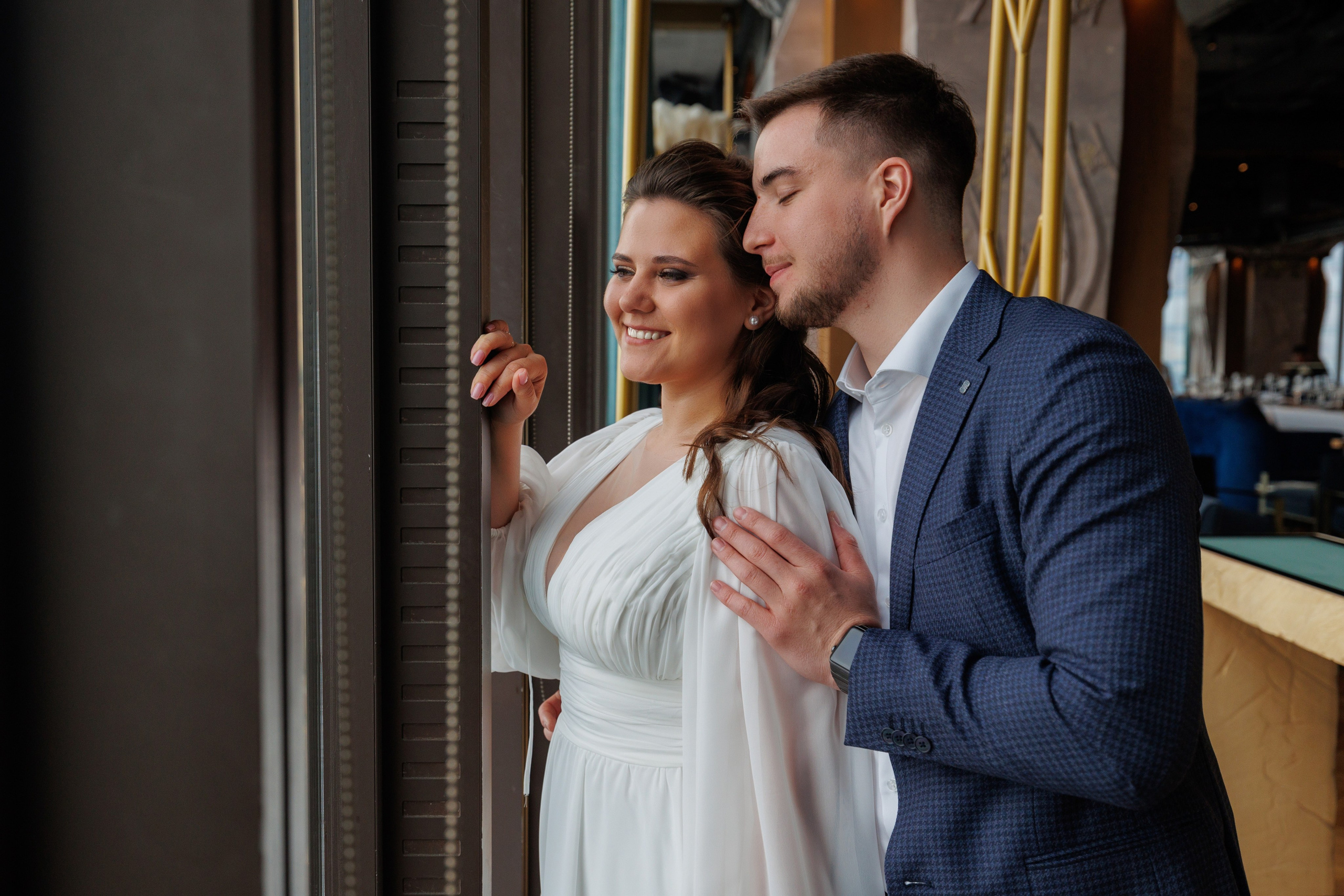 Фотограф на регистрацию в ЗАГС Москва Сити Birds Башня ОКО. Примеры фото, отзывы молодоженов и заявка на регистрацию через официальный сайт.