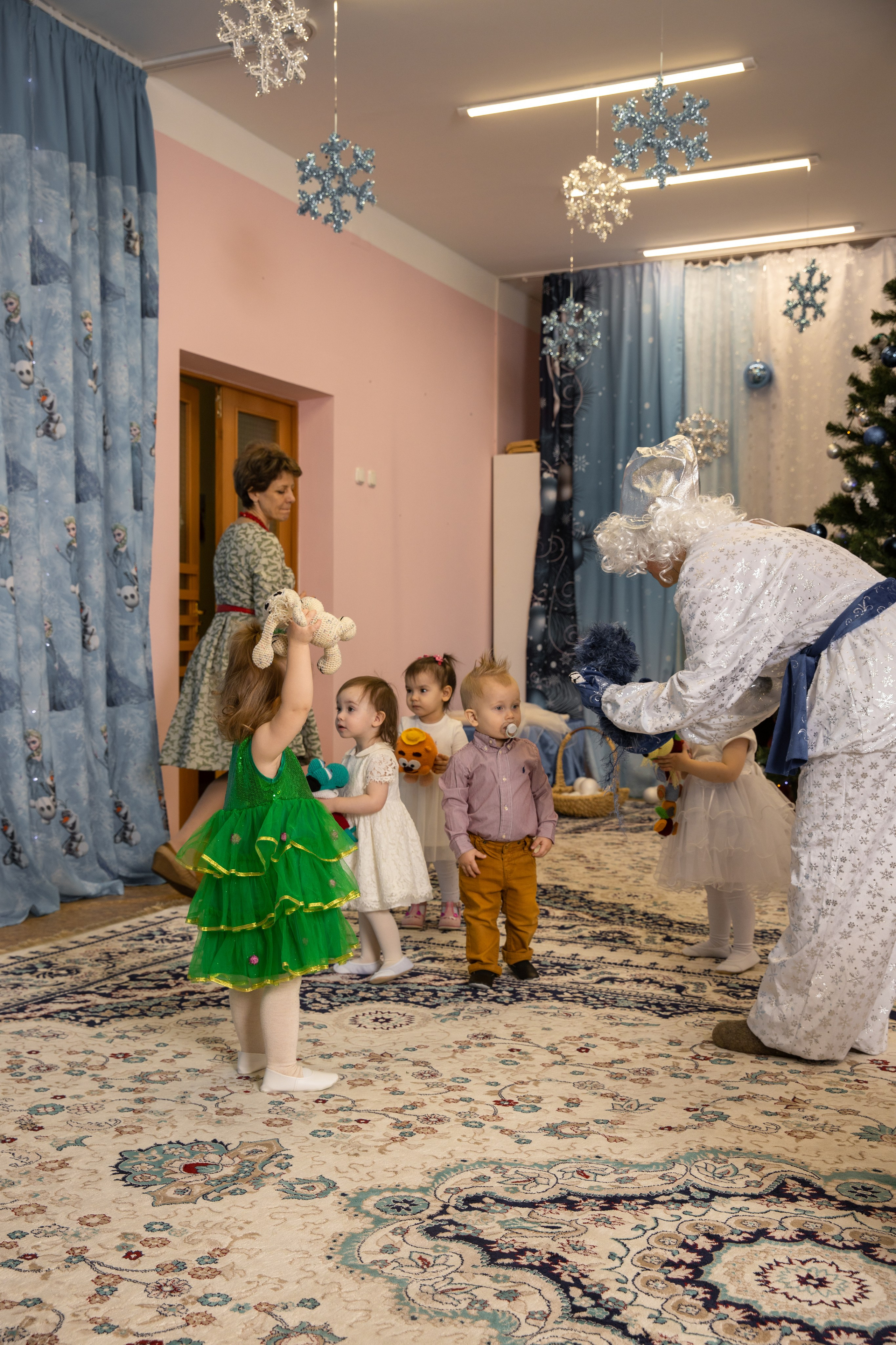 Новогодний утренник Успех. Фотограф в Железнодорожном и Балашихе