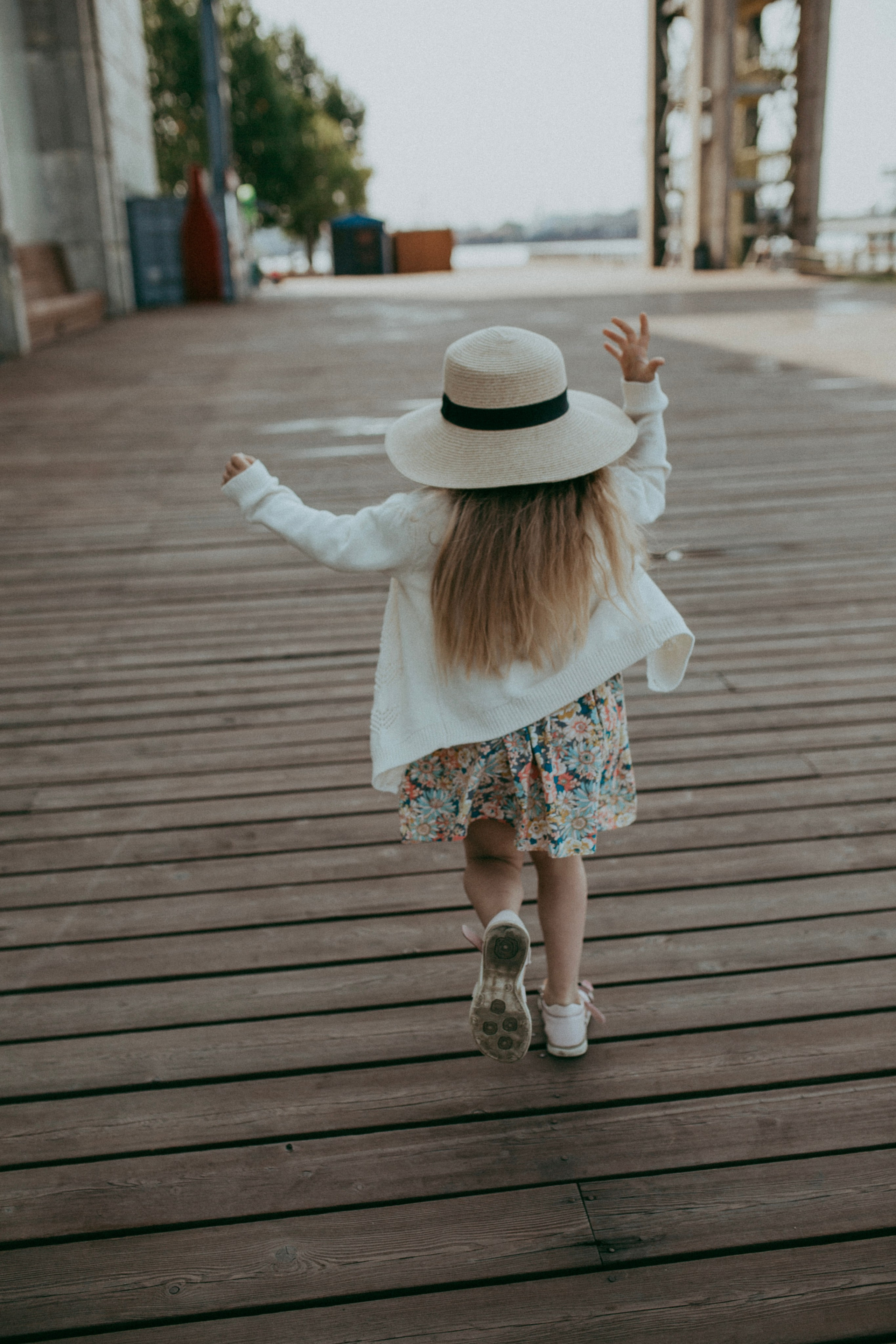 Наташа и Стеша. Севкабель. Семейный фотограф Санкт-Петербург Елена Корытцева