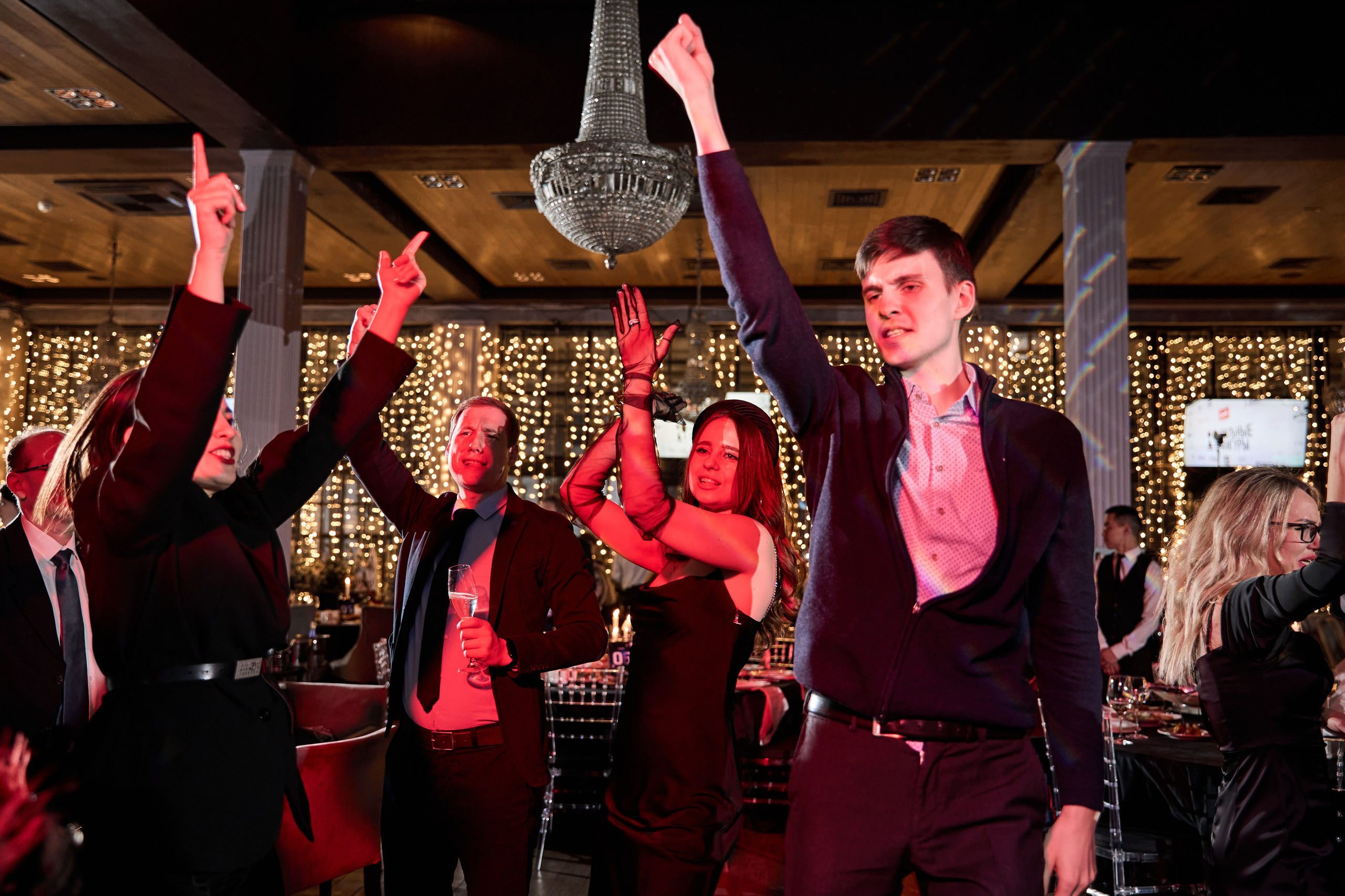 ELS GROUP. Антон Гошовский - свадебный и семейный фотограф в Москве и Крыму