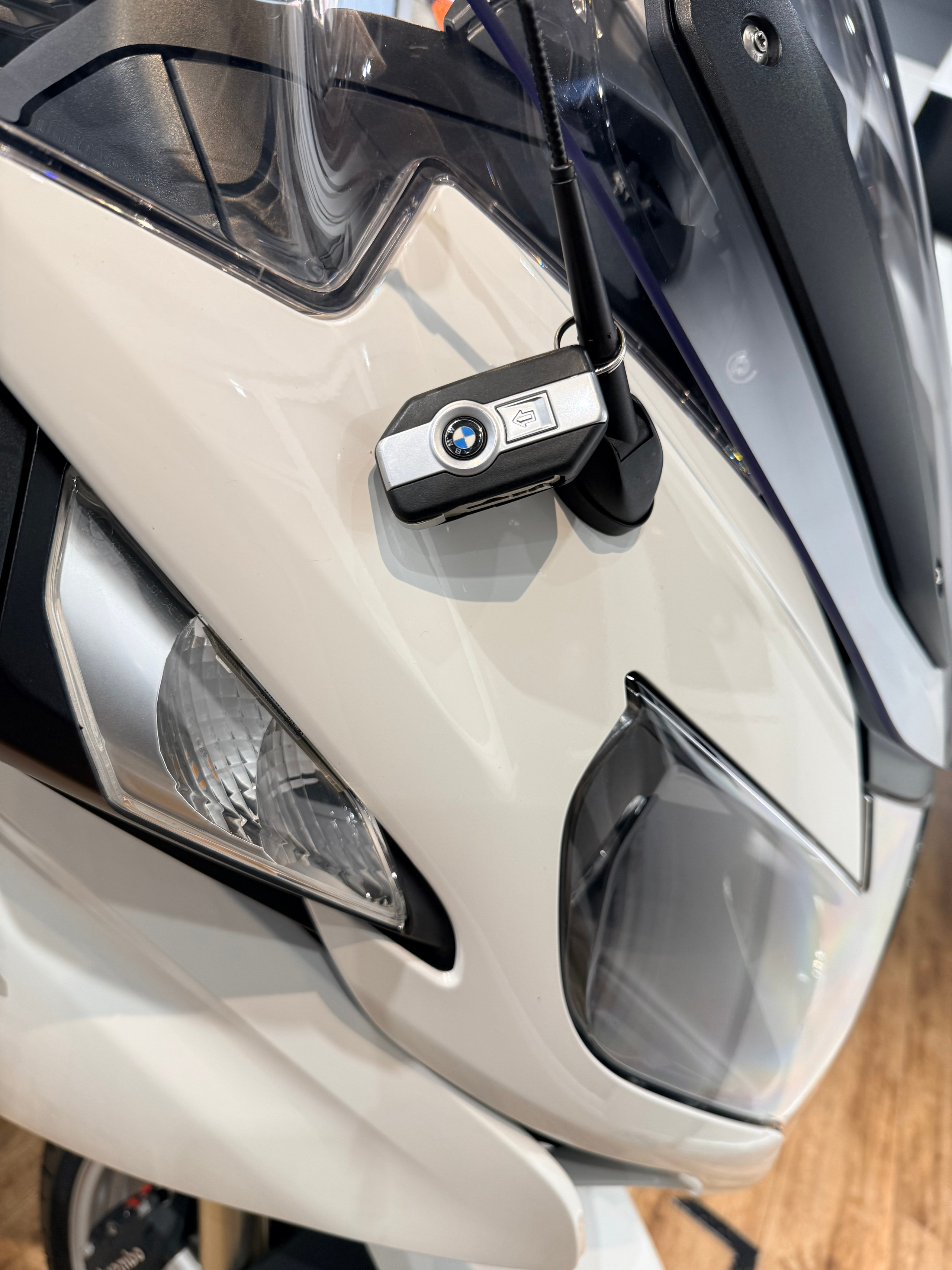 2015 BMW R1200RT Alpine White (VIN *WB10*5073). Hello Davidson, Москва. Только хорошие мотоциклы…