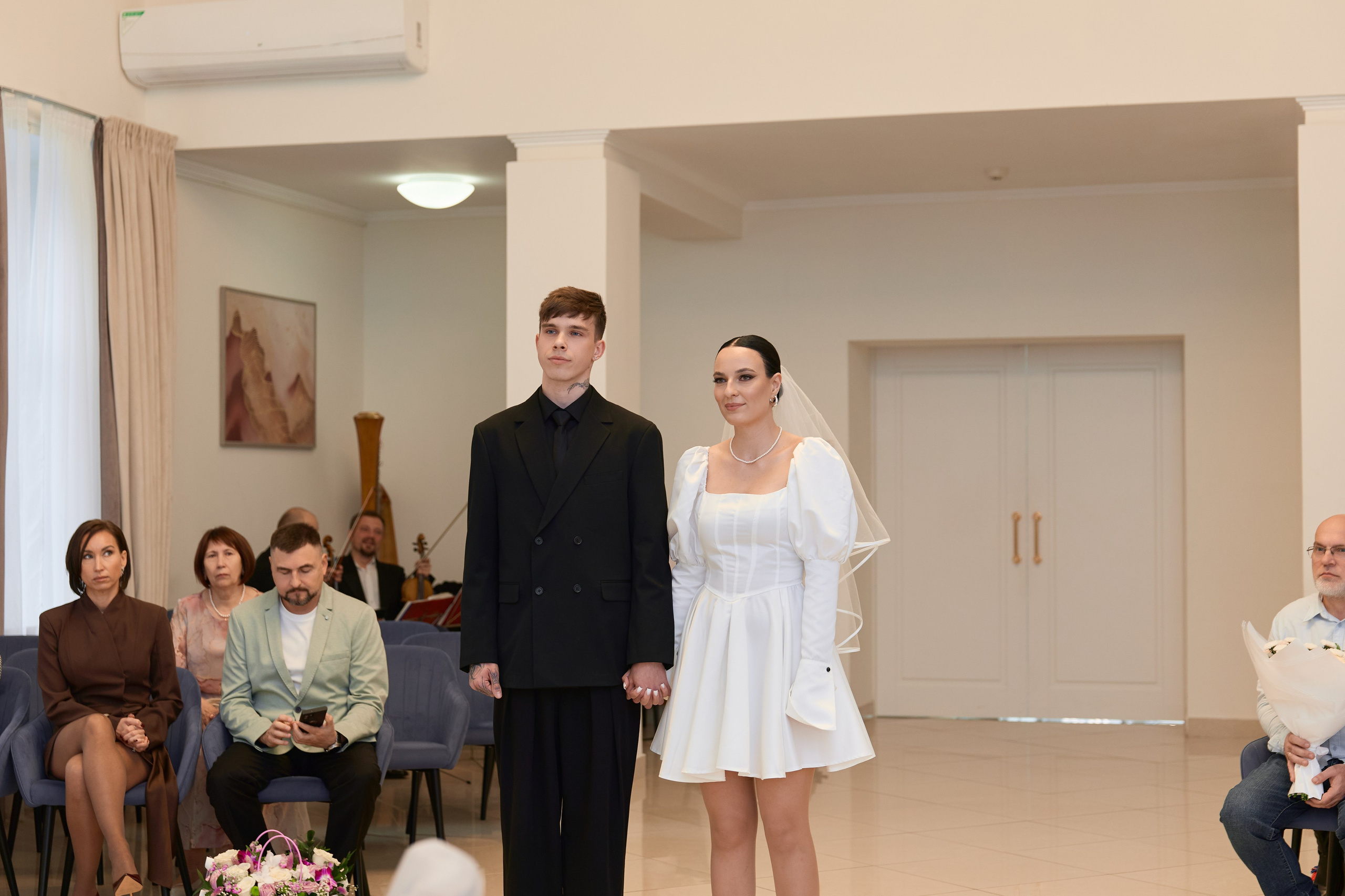 Елизавета и Артем. Роспись ВДНХ. Любовь Юсупова. Фотограф