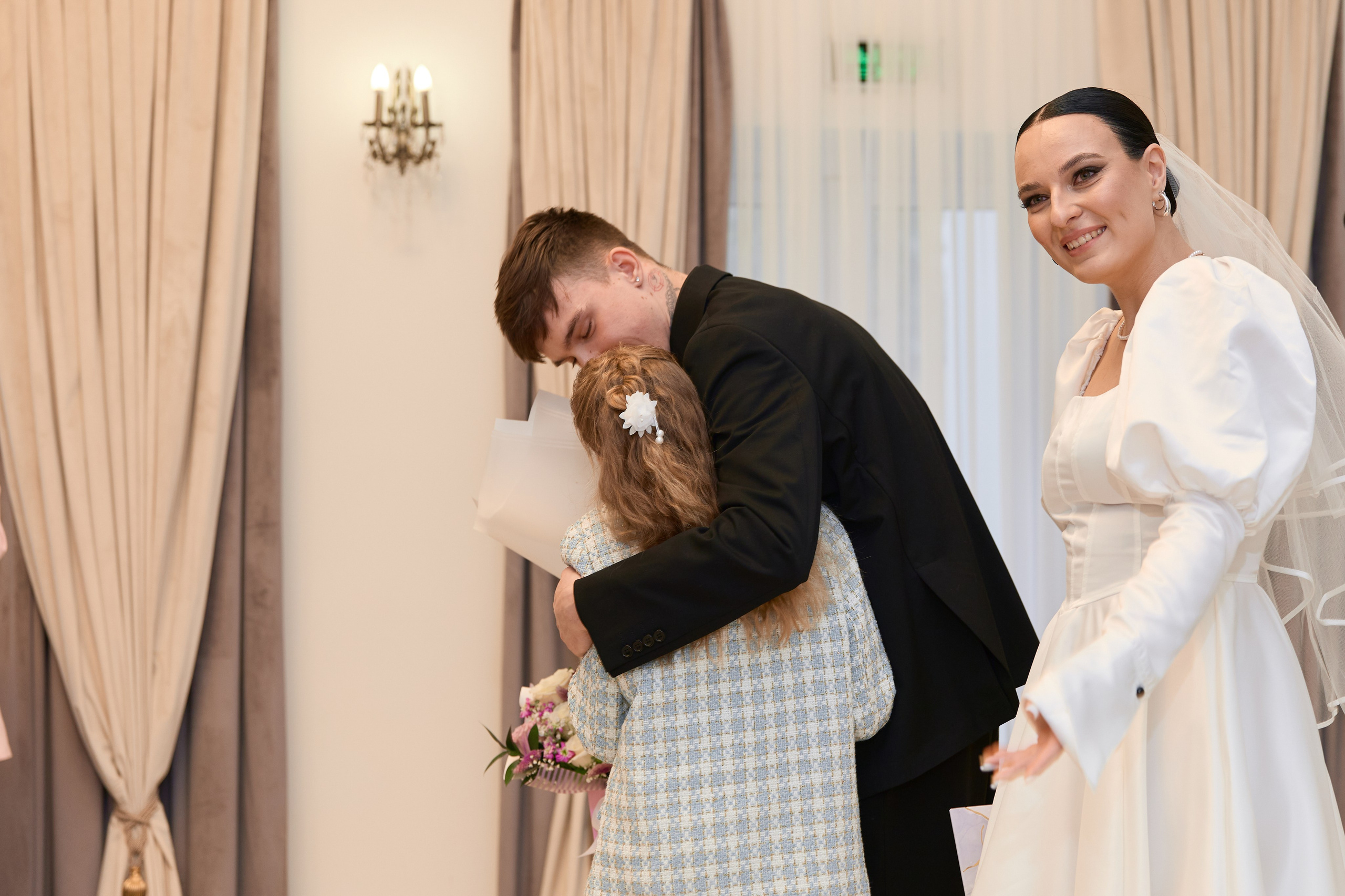 Елизавета и Артем. Роспись ВДНХ. Любовь Юсупова. Фотограф