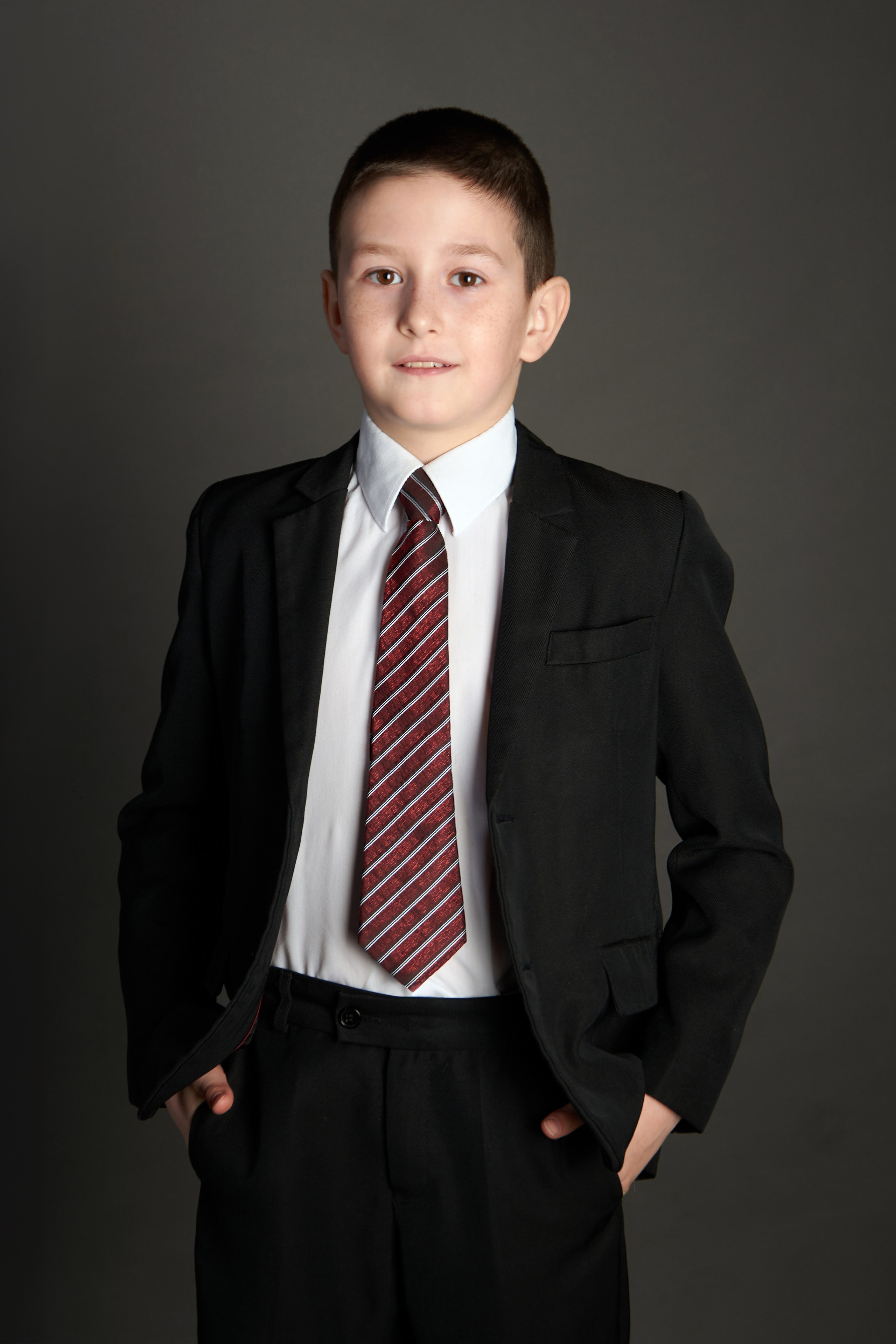 Портретная съемка в альбом. Лицей, 4-й класс. Ольга Чёкотова (Фотограф Кострома)