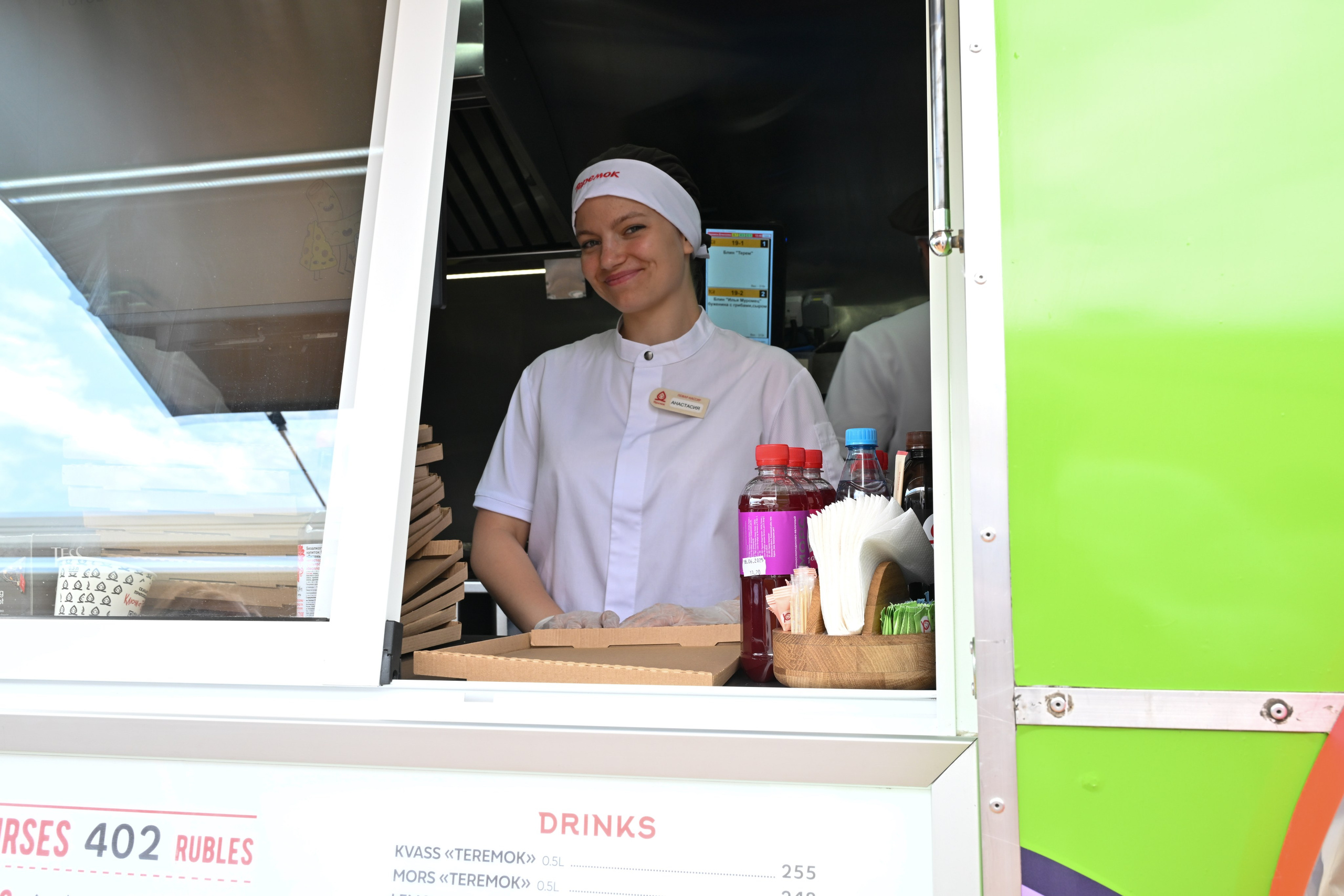 ПМЭФ 2025: летняя терраса «Теремка». Serg PG Photography — репортажная фотосъемка в Петербурге