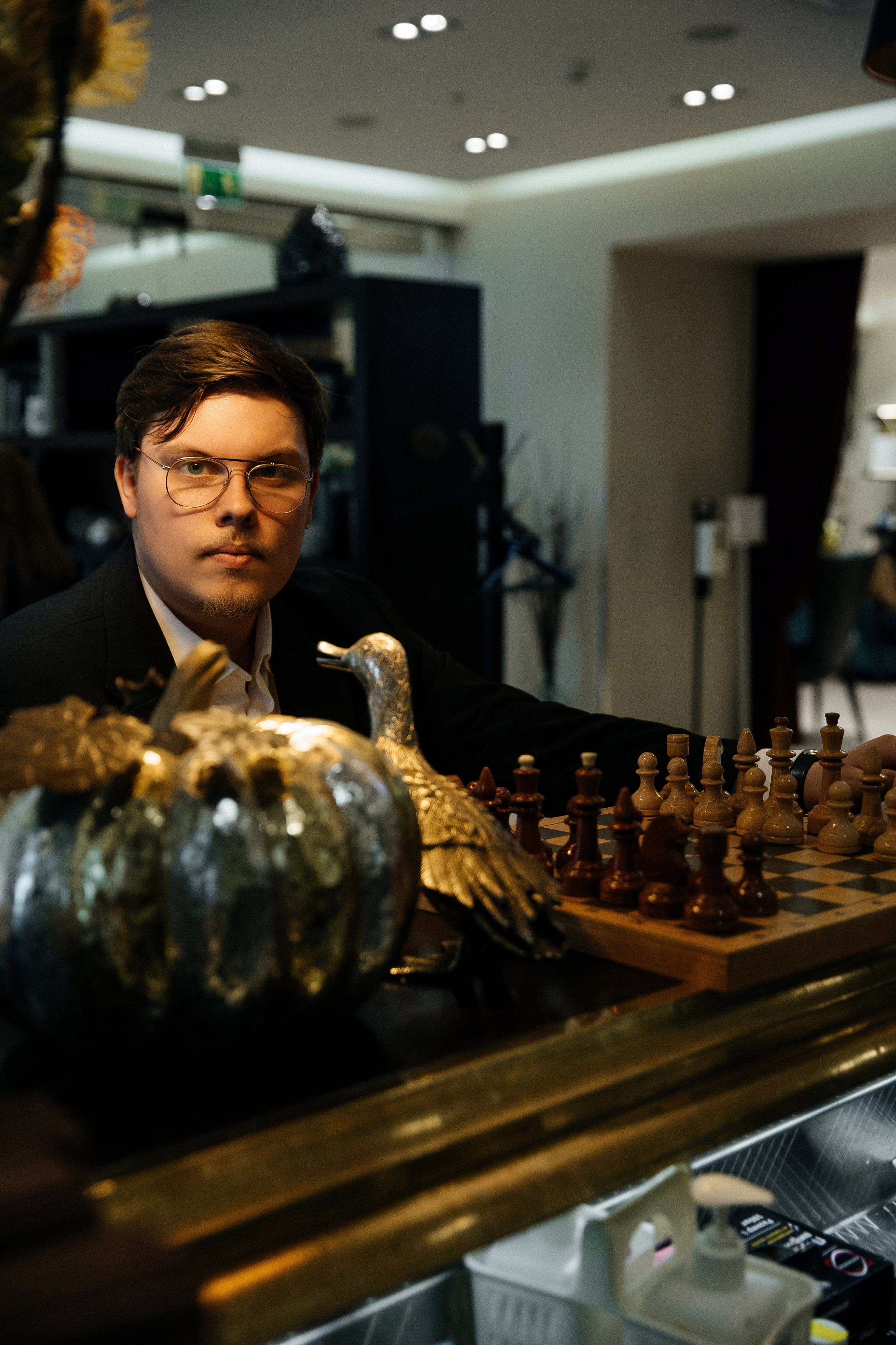 Съемка в отеле и регистрация прохладным майским днем. Свадебный фотограф в Санкт-Петербурге Вика Стукачева