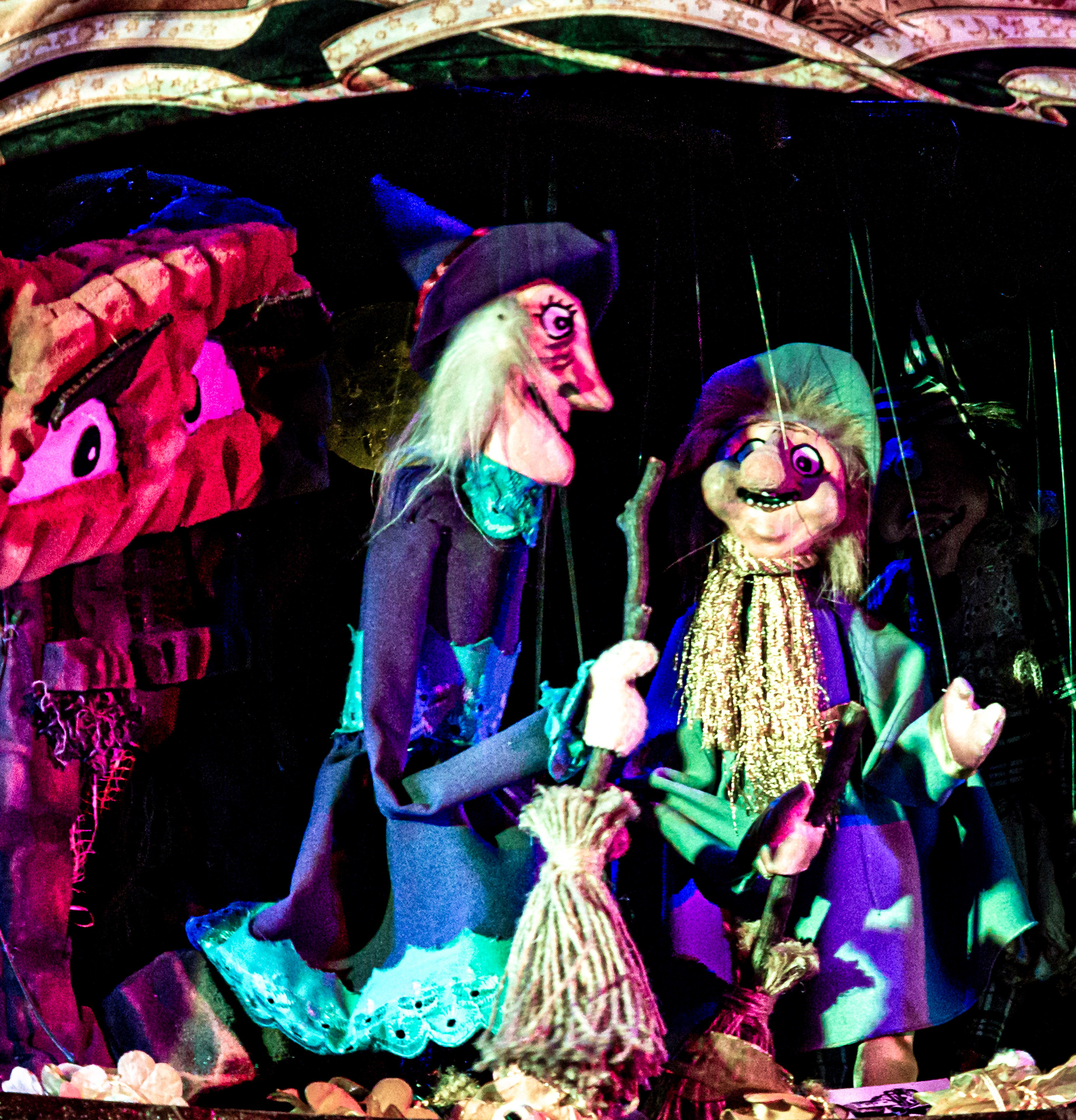 Маленькая ведьма спектакль театра Саквояж. Фотограф в Сочи Юрий Шептаев