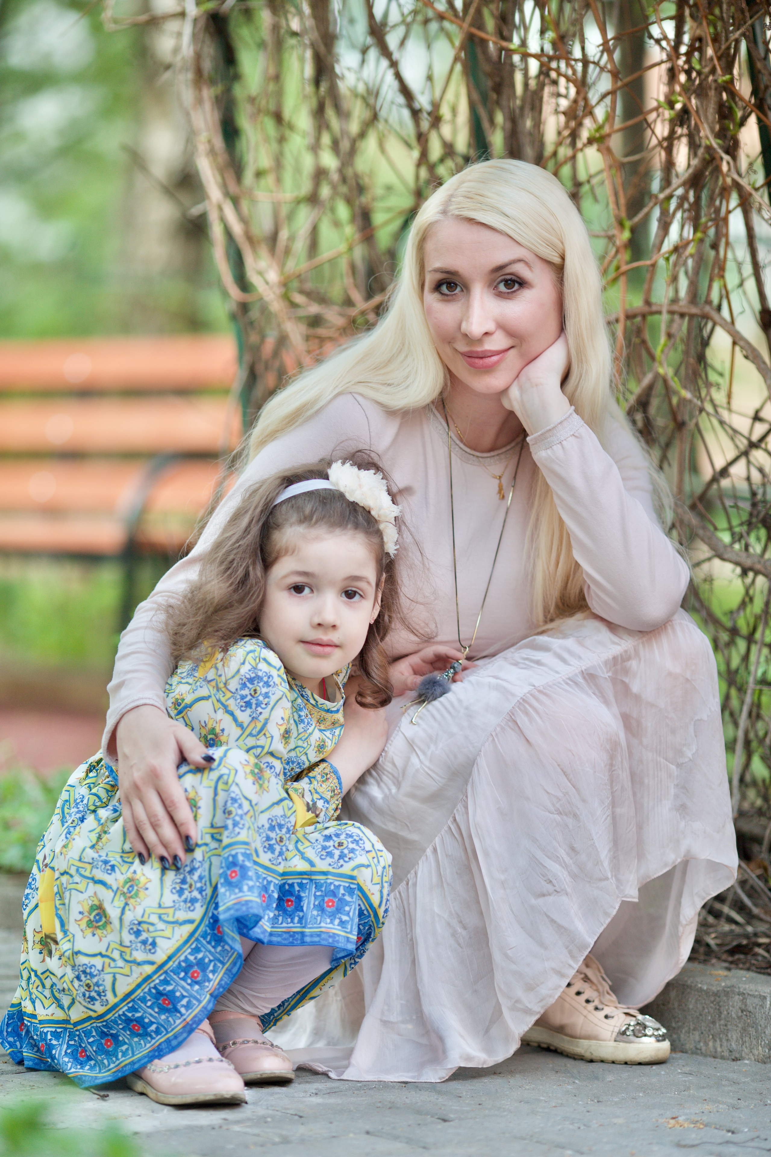 Валерия, Варя и Маша. Школьные выпускные альбомы в Москве Марина Николаева