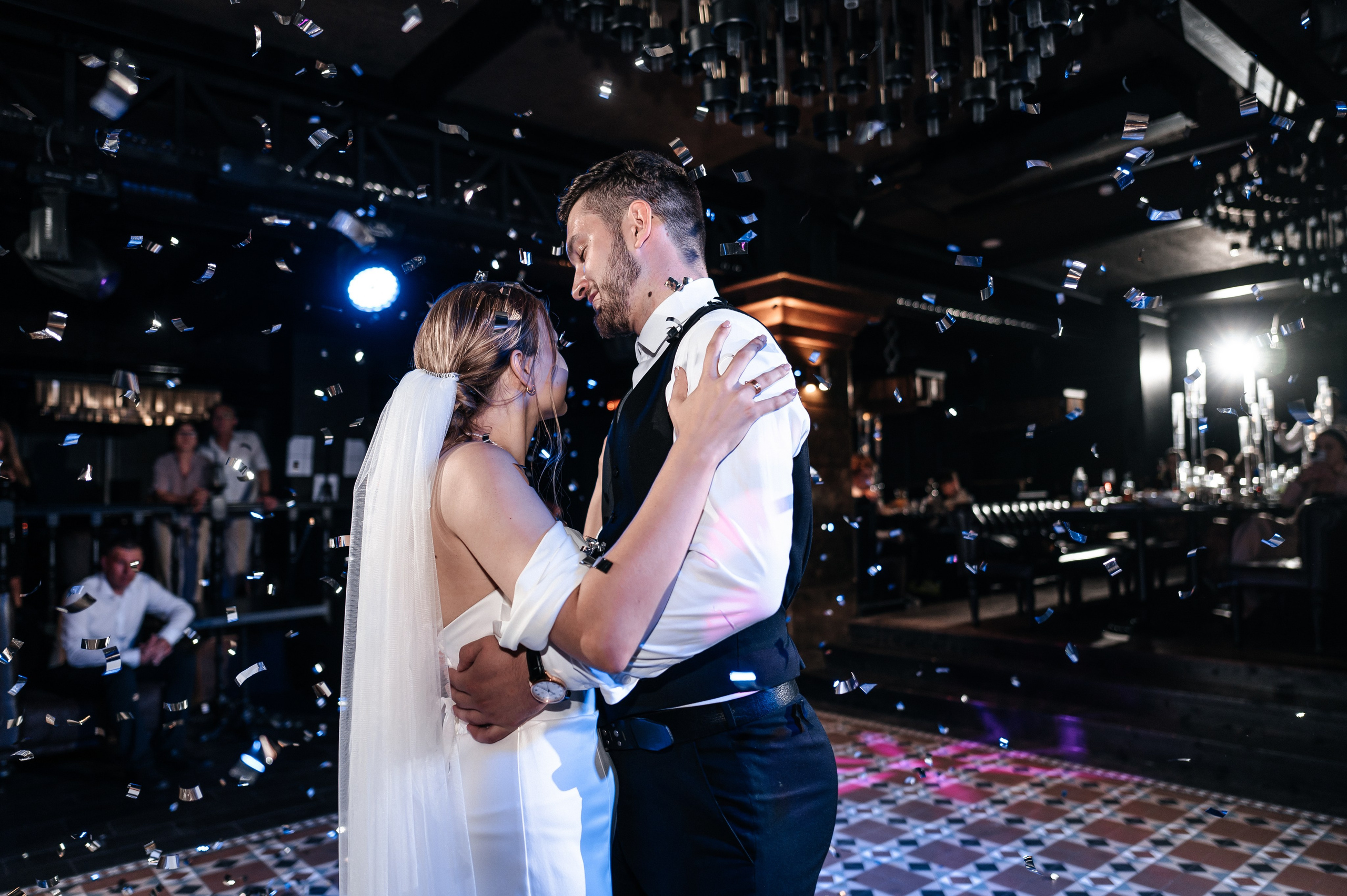 Даниил и Валерия. Черная утка. Полный день. Фотограф Екатерина Бочарникова