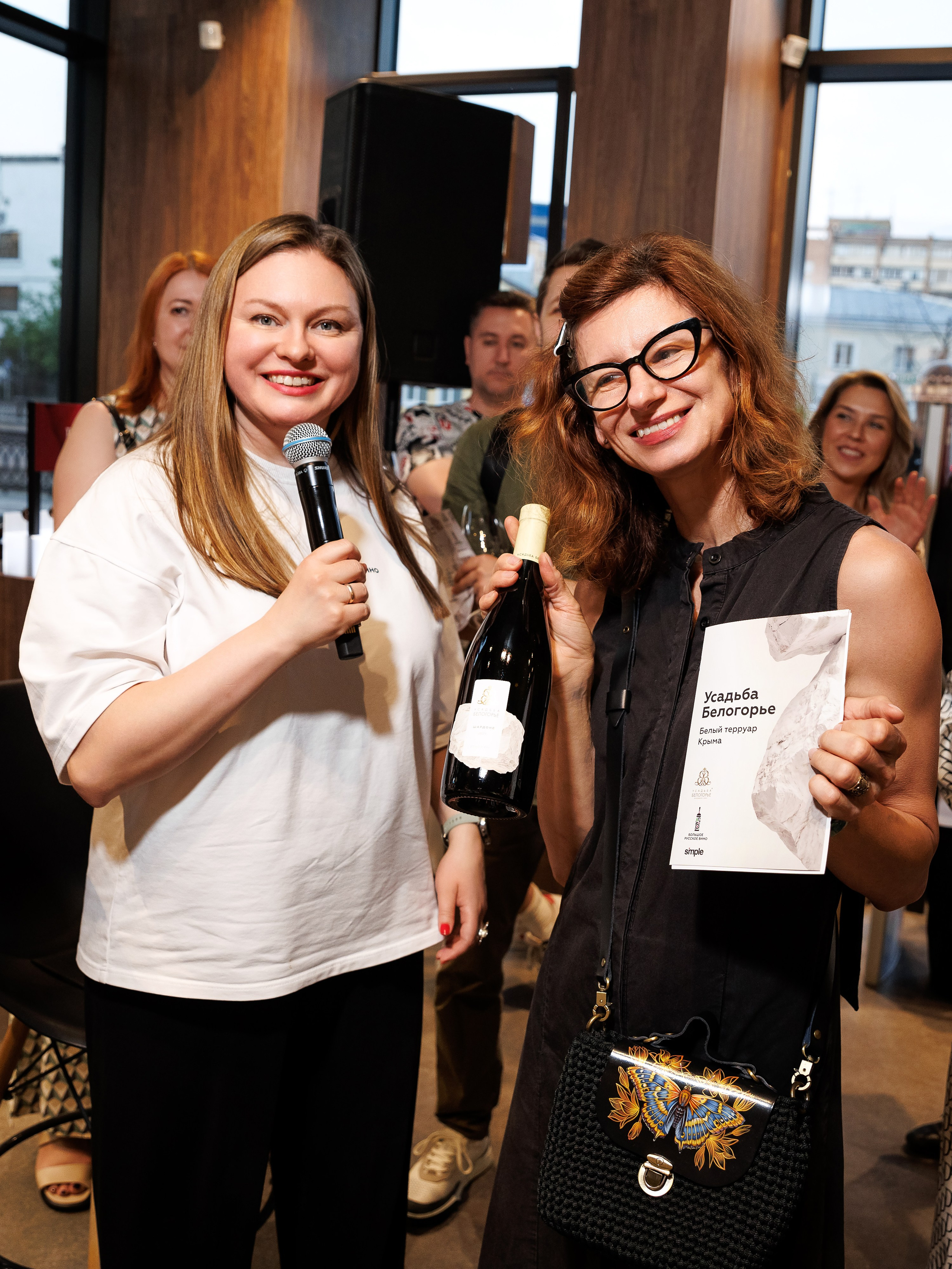 Презентация в SimpleWine. Репортажный Фотограф в Москве Александр Назаров