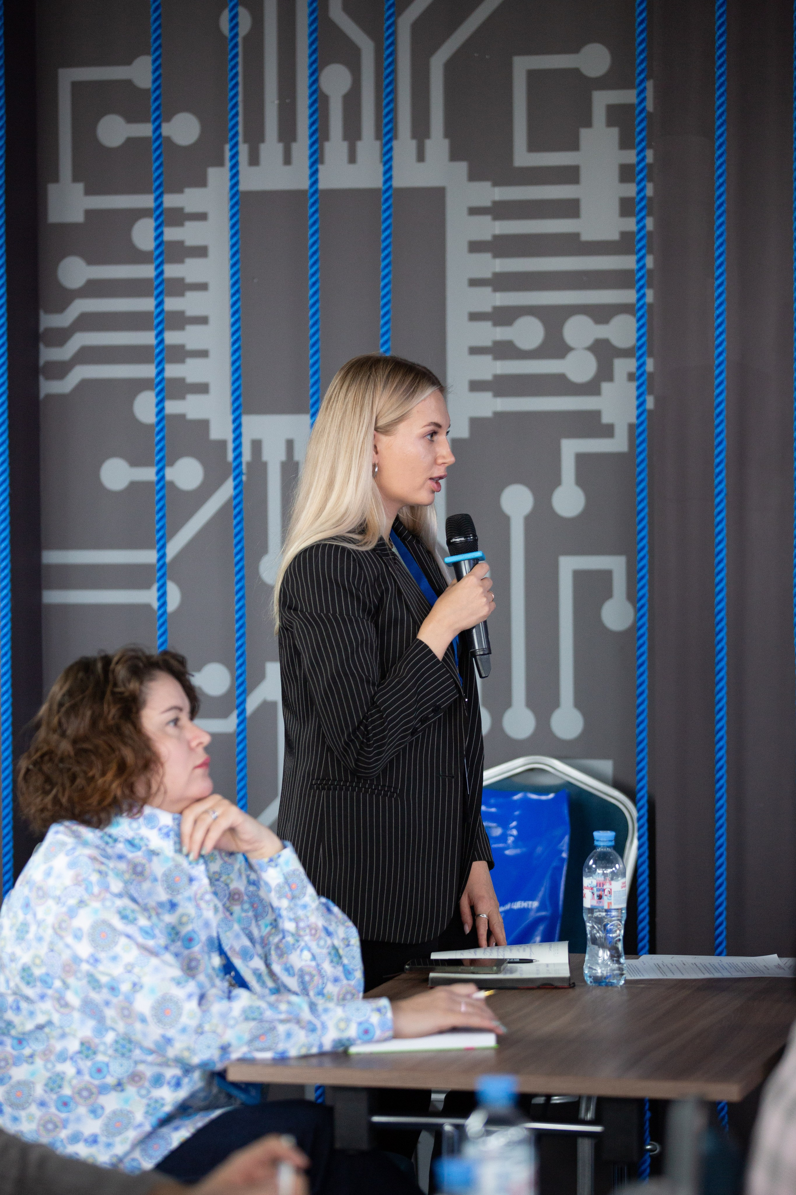 Конференция — земельно-имущественные отношения. Рекламный, предметный, репортажный, семейный фотограф и художник в Москве