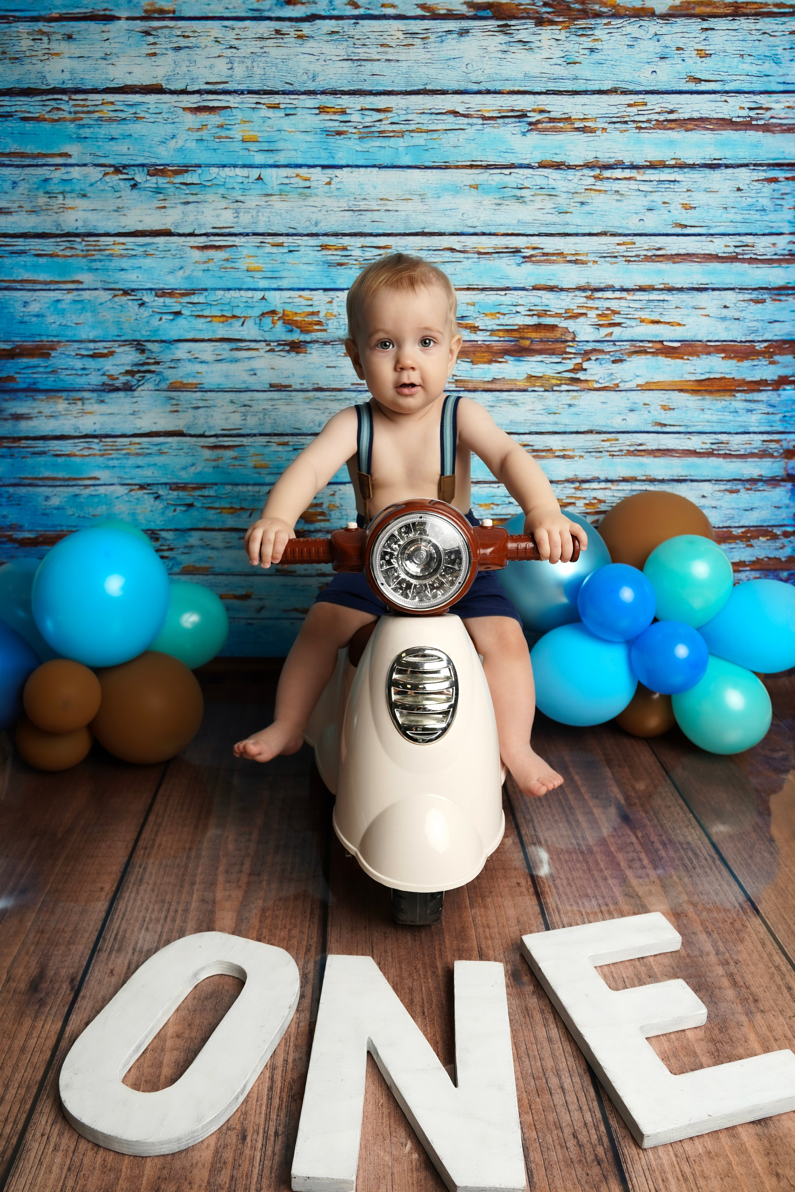 Фотосессия ГОДОВАСИЕ. Фотограф новорожденных, детей до года и беременных в Симферополе