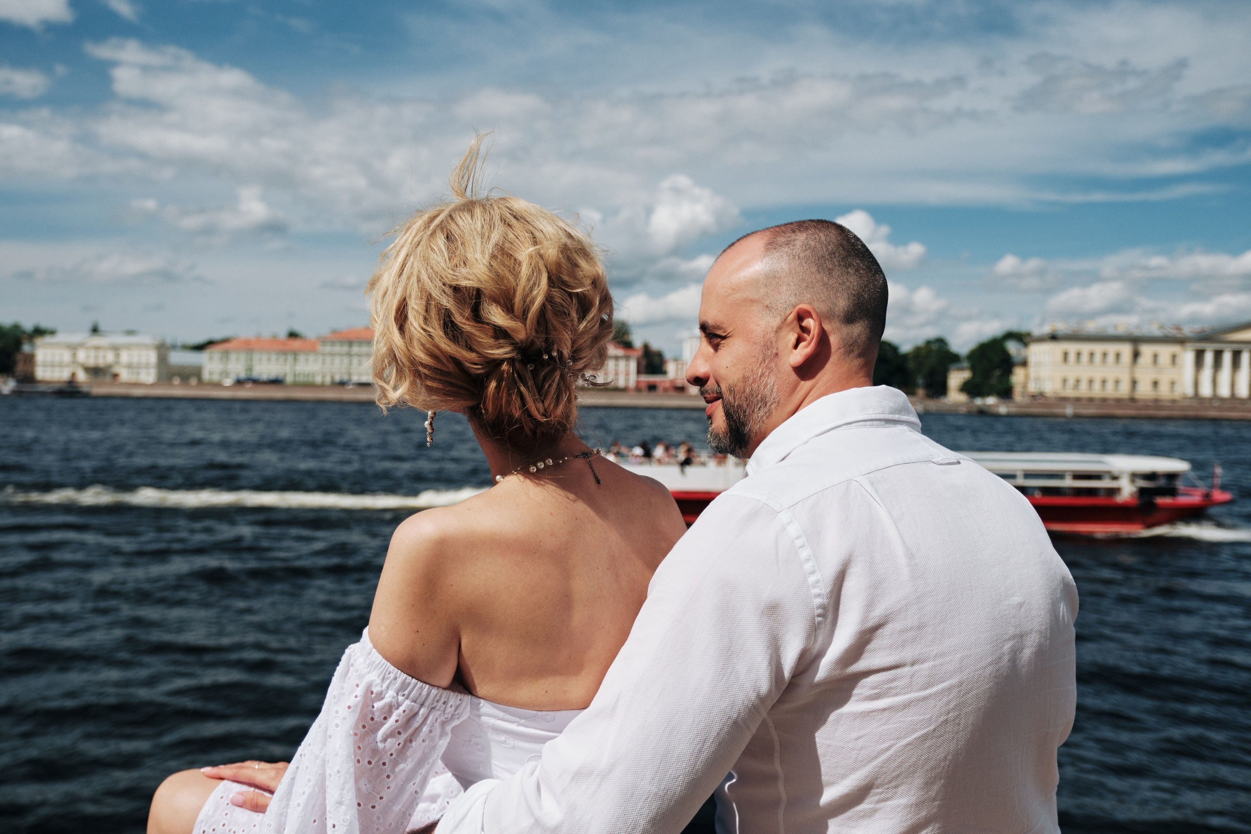 Свадебная фотосессия на набережной СПб