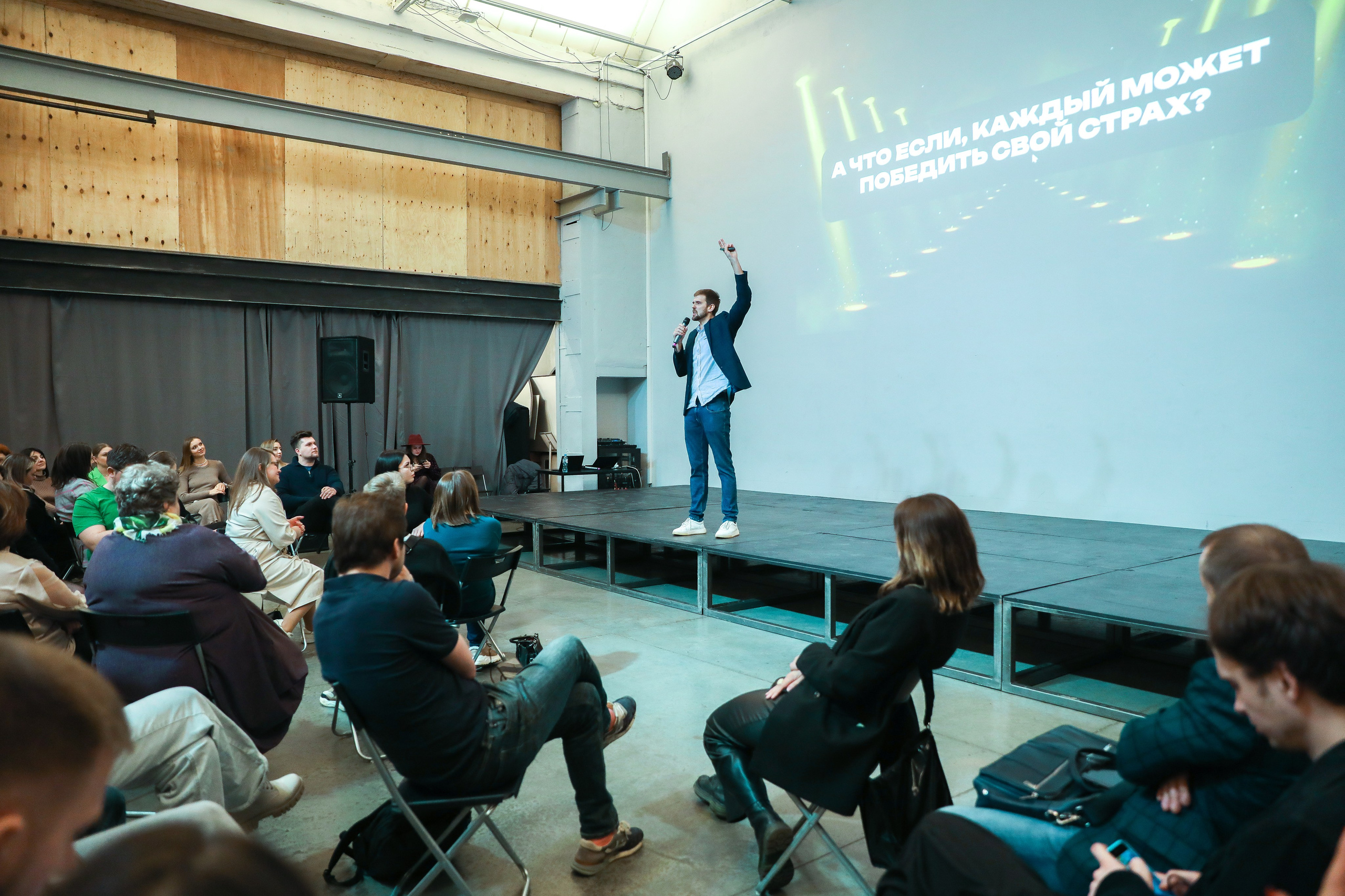 БИЗНЕС ФАКТ. Photographer Viktoriya Markushina «My world throug»