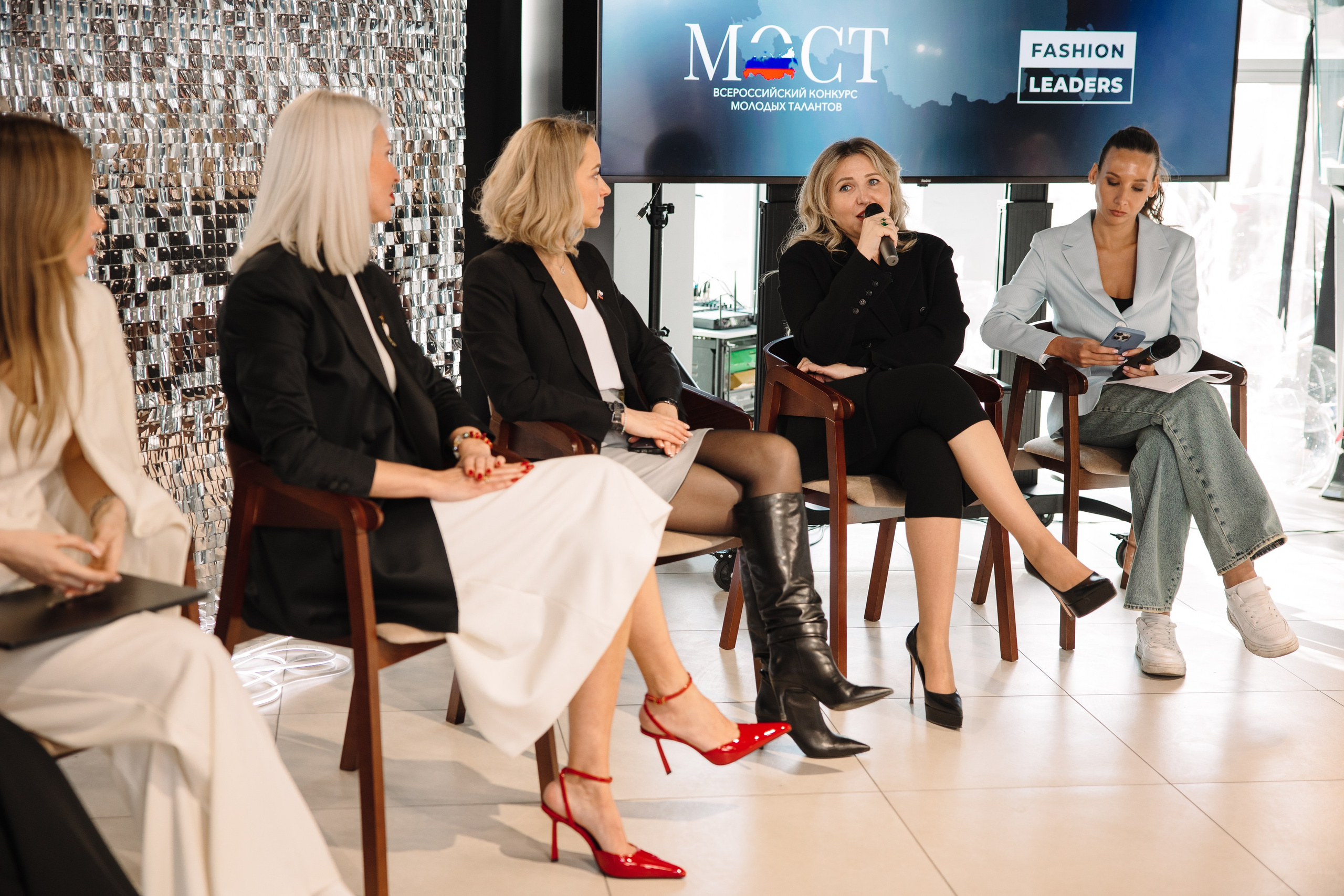 Пресс-конференция Всероссийского конкурса молодых талантов «МОСТ». Контент фотограф в Москве и области Елена Кулакова