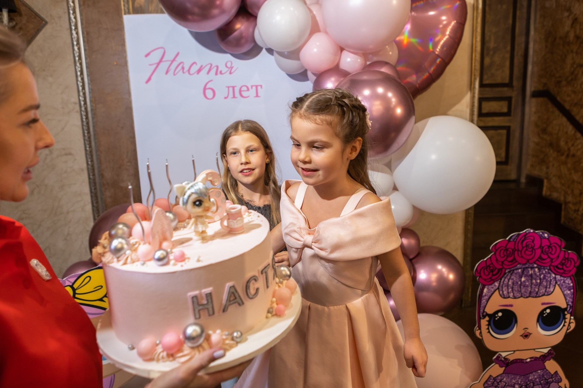 День Рождения Анастасии в ресторане Инконтро. Фотограф в Оренбурге. Профессиональный фотограф