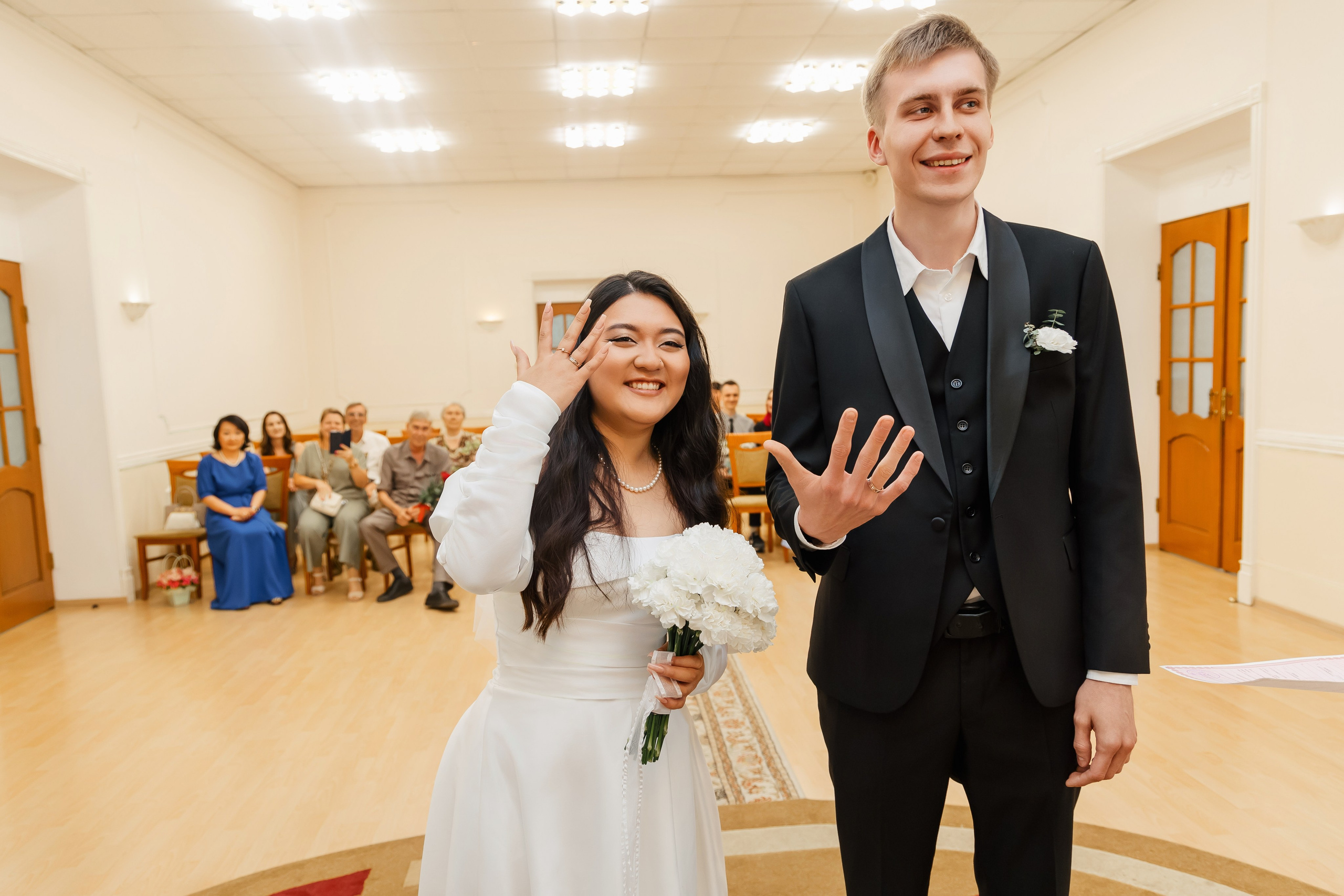 Андрей и Анна. Интурист. Комсомольская площадь. Свадебный фотограф в Хабаровске