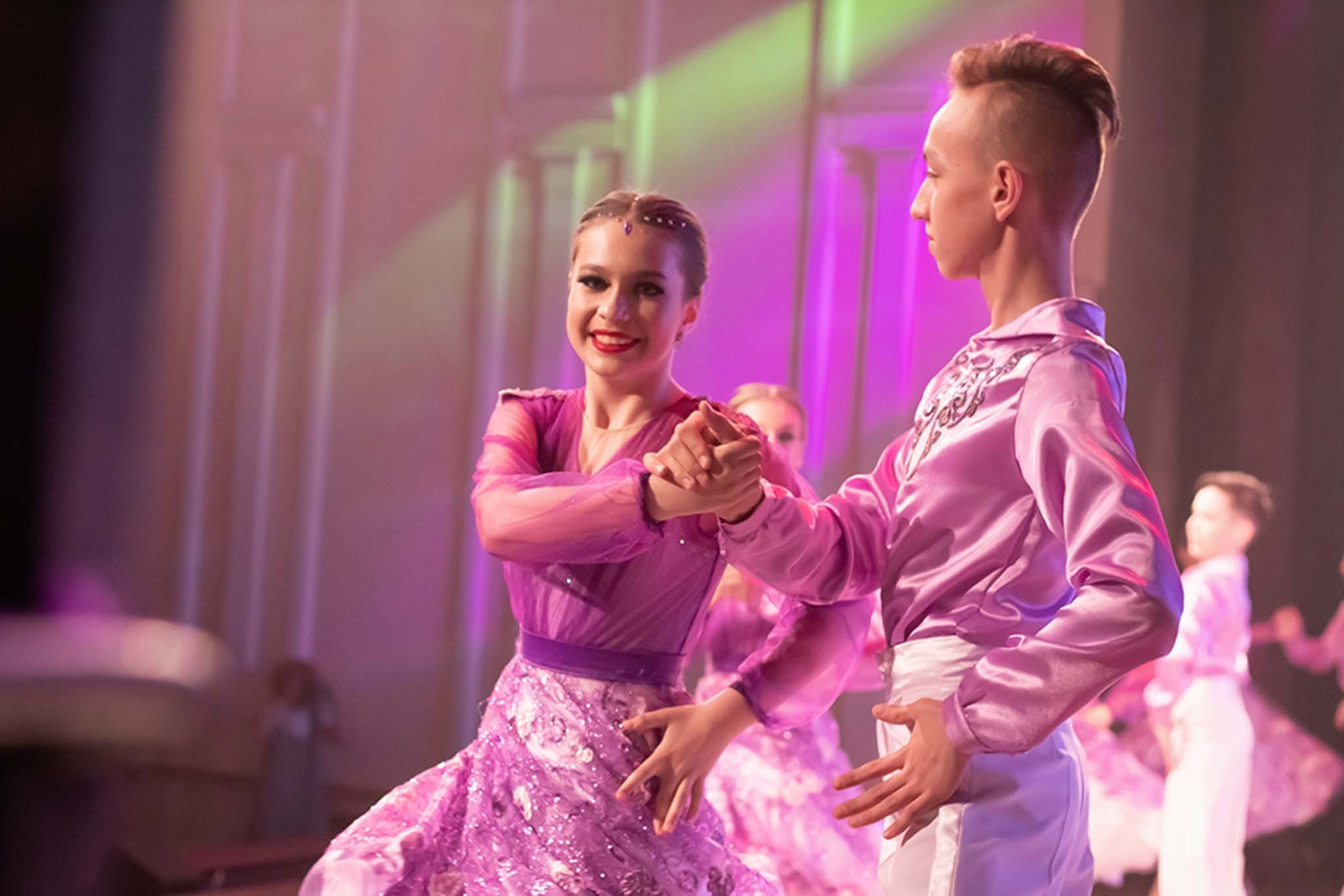 Выступление Анжелы и Руслана. Репортажный Фотограф