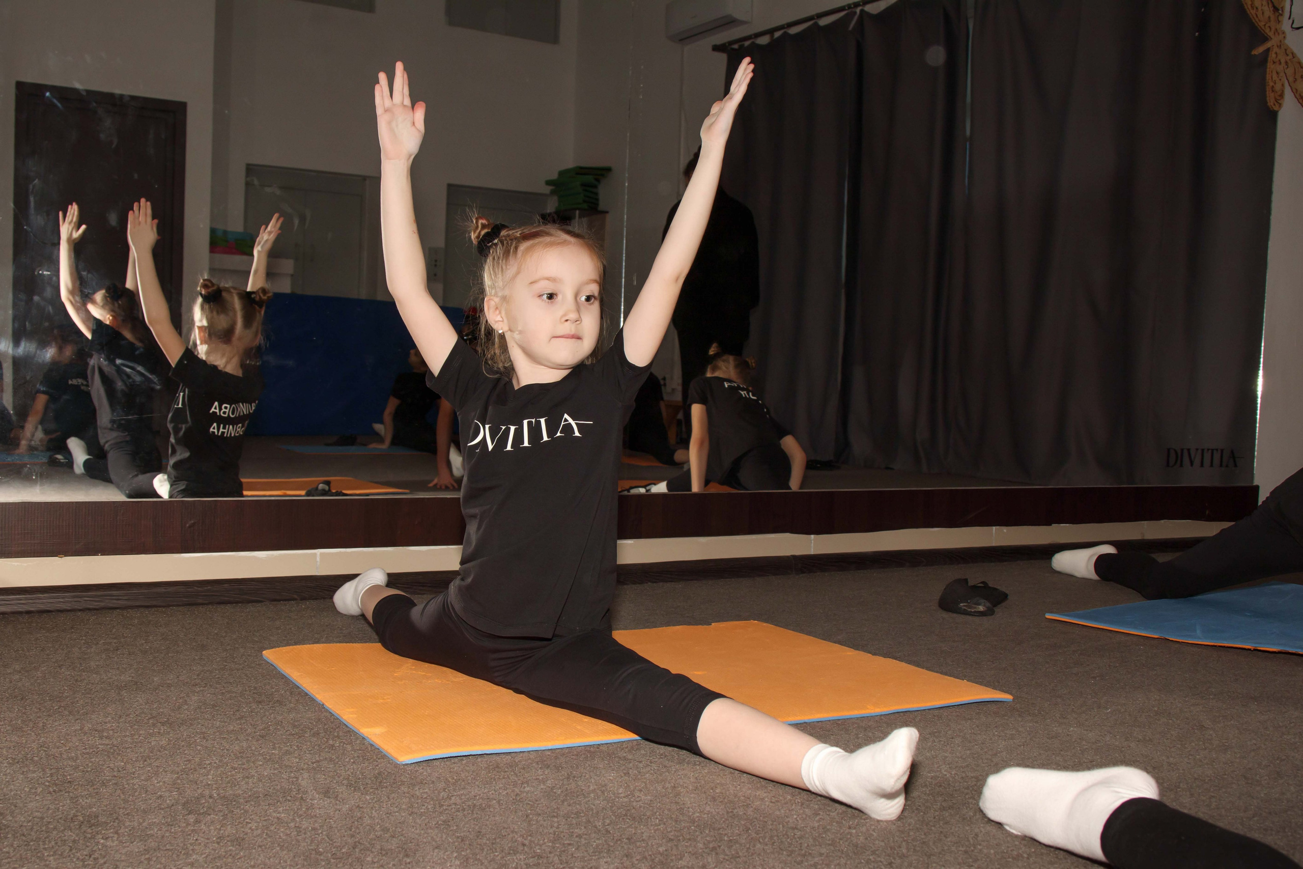 Тренировка в танц. школе. Репортажный Фотограф