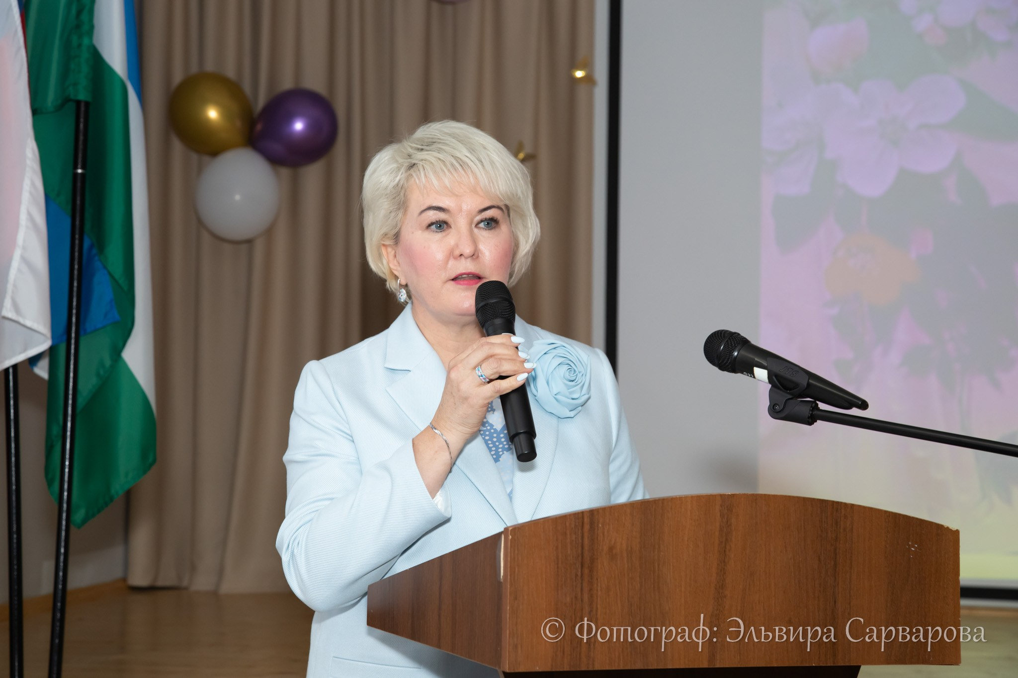 Вручение аттестатов 11 класс. Репортажный Фотограф