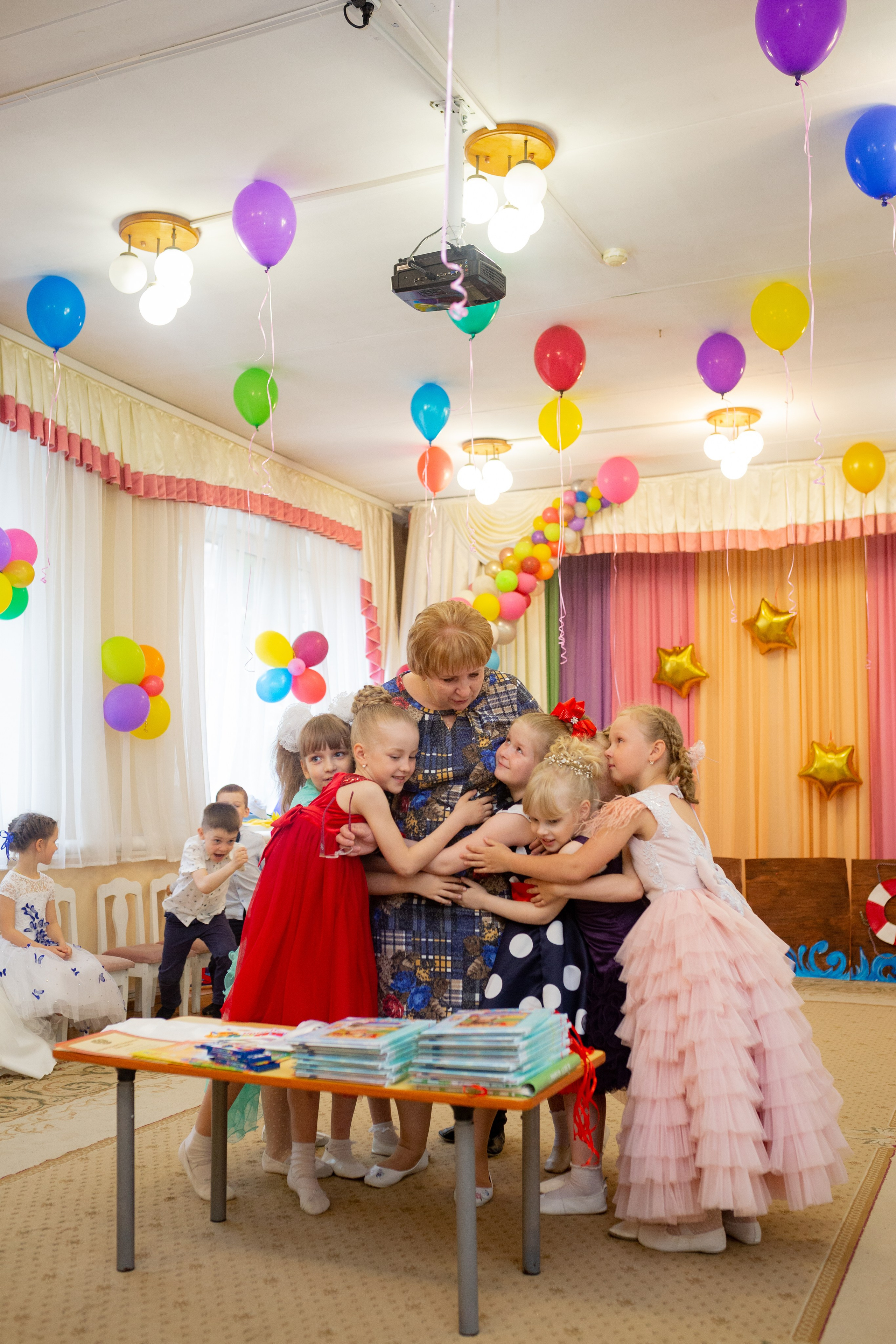 Съёмки праздников и выпускных в детских садиках и школах. Семейный и детский фотограф Эльвира Билибина