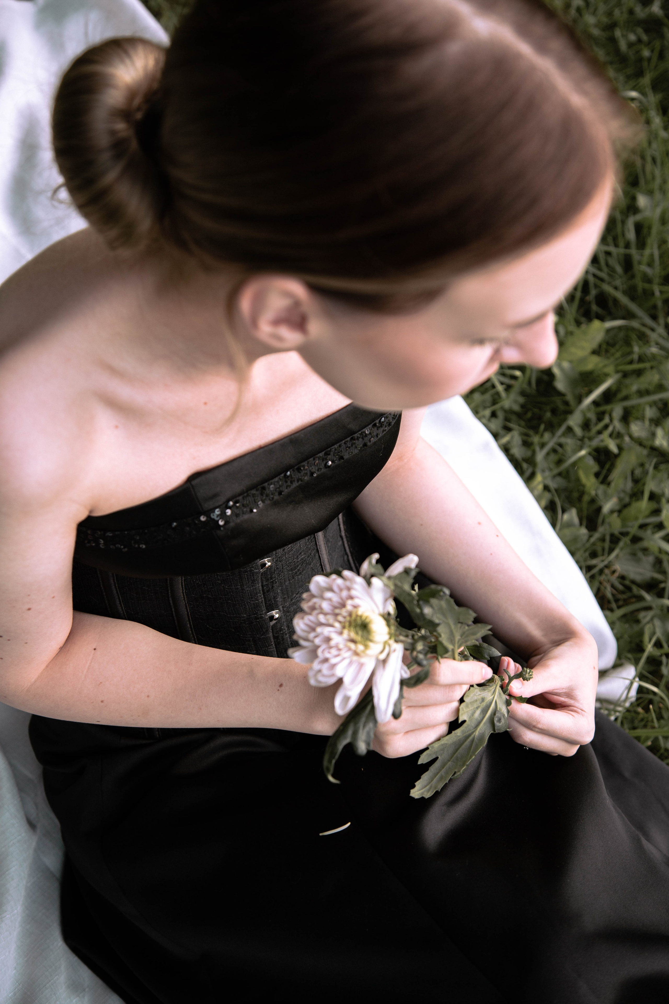 Black dress. DINA MOREVA photography