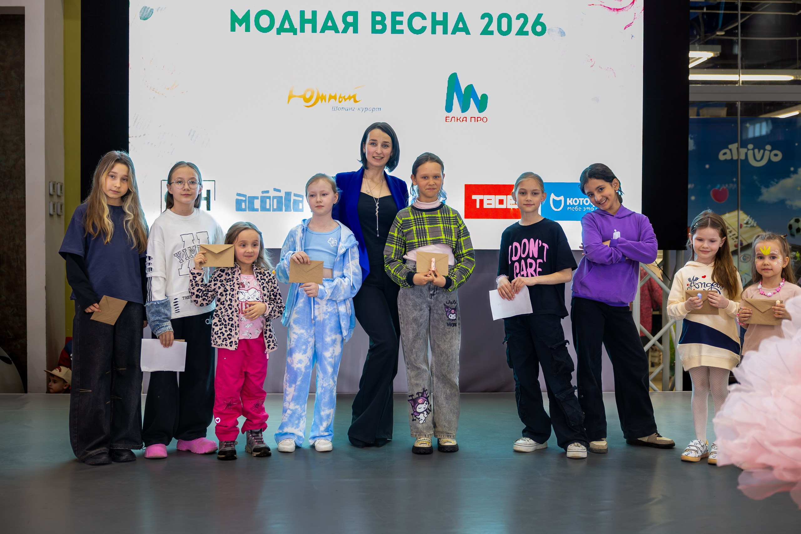 Показ брендов. ТЦ Южный. Апрель 2026. Спортивный, репортажный и портретный фотограф в Казани Алексей Горячев