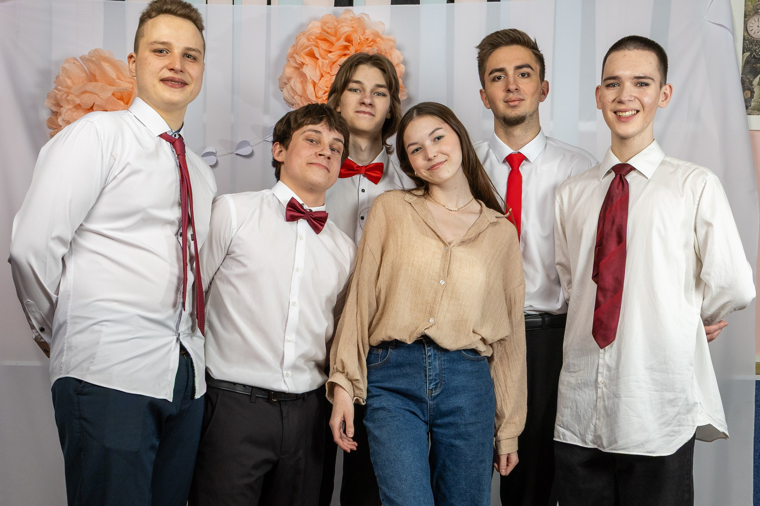 8 марта 2026. Поздравление ребят из 11 класса своих одноклассниц. Главная