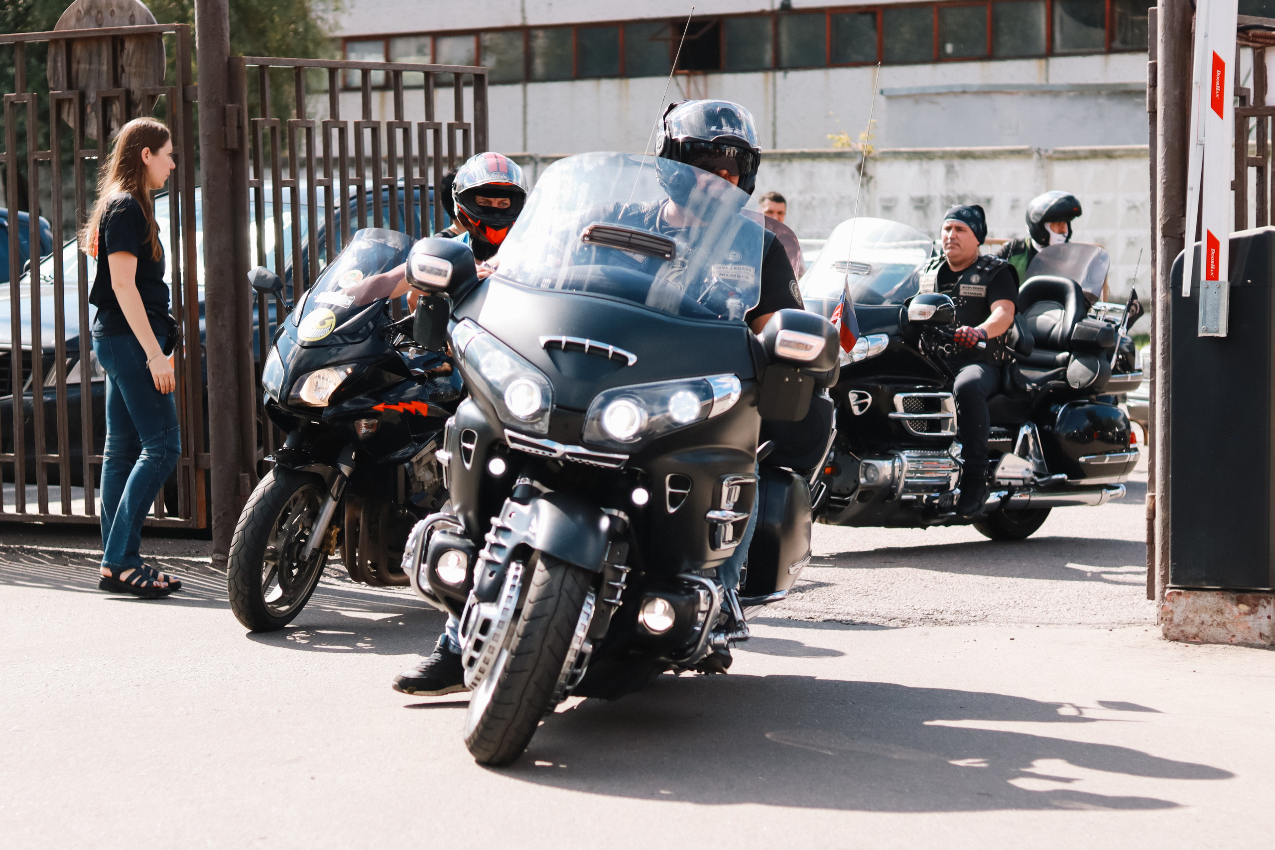 Выезд «Мототерапии» в детскую больницу в Солнцево. Репортажный фотограф в Москве и Зеленограде Karina-vozd