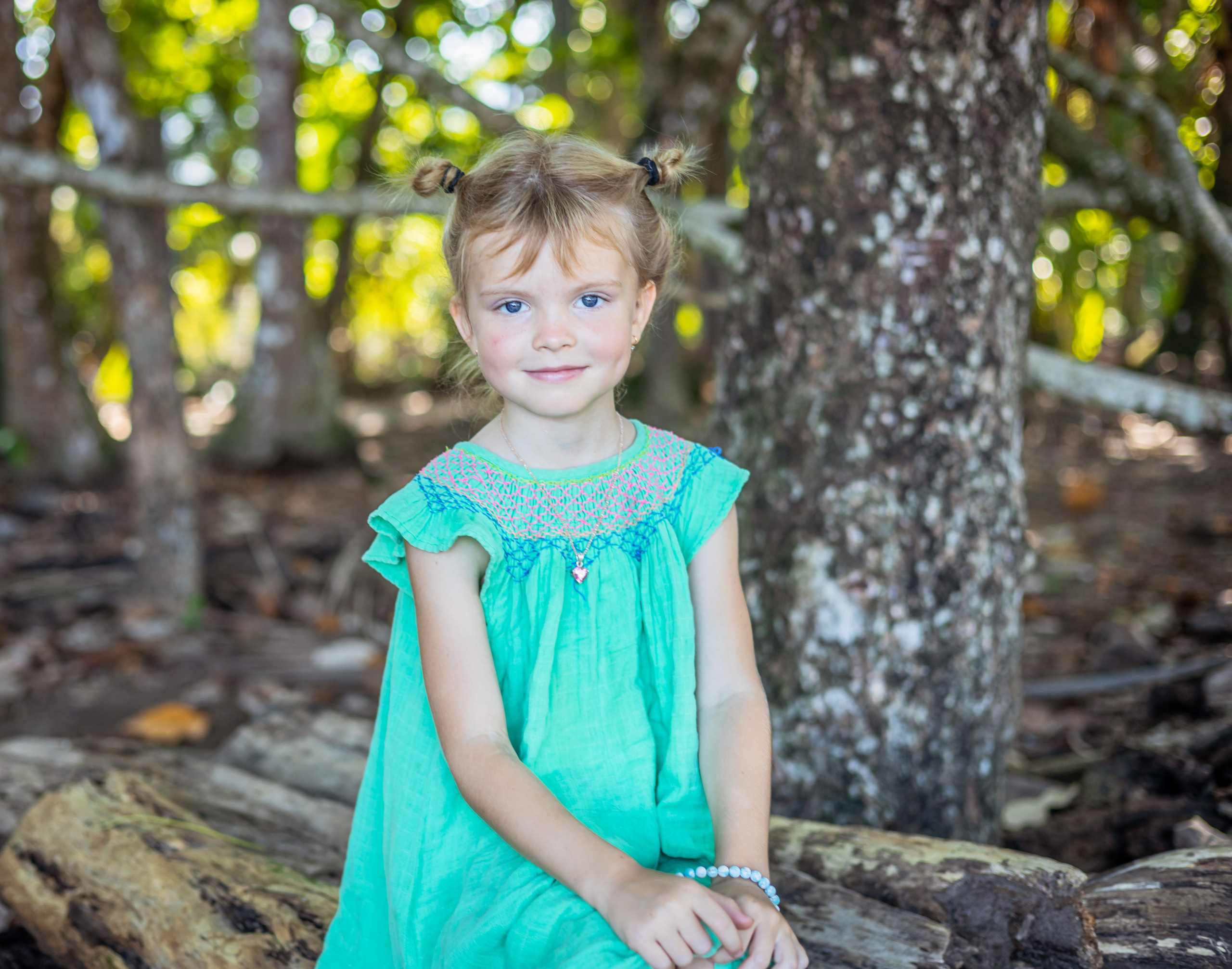 Ocean vibe with Tanya & Katya. Family, portrait, content photo in Costa Rica Evgeniya Besprozvannykh
