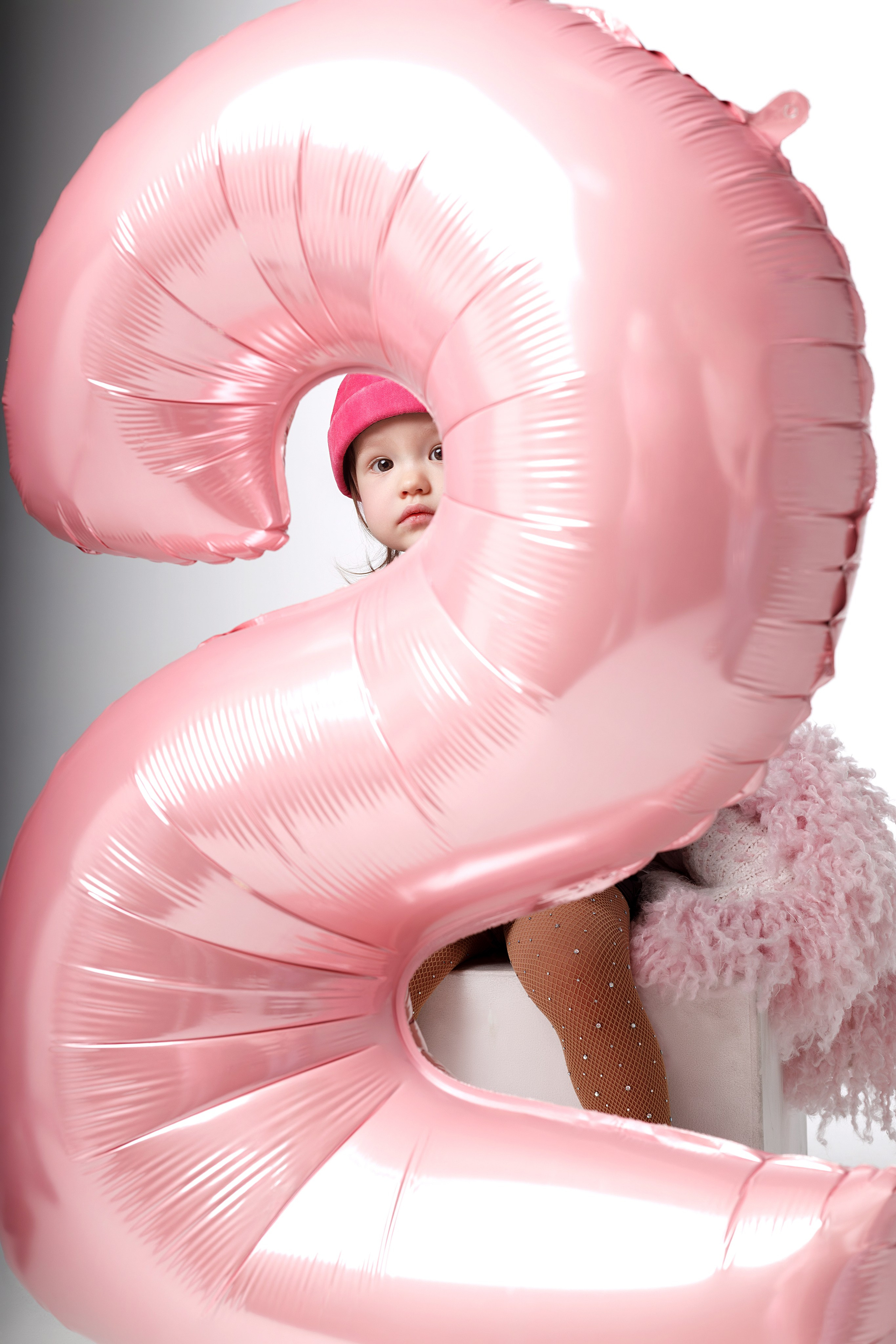 Детская фотосессия на 2 годика в Сочи. Детский студийный фотограф Сочи