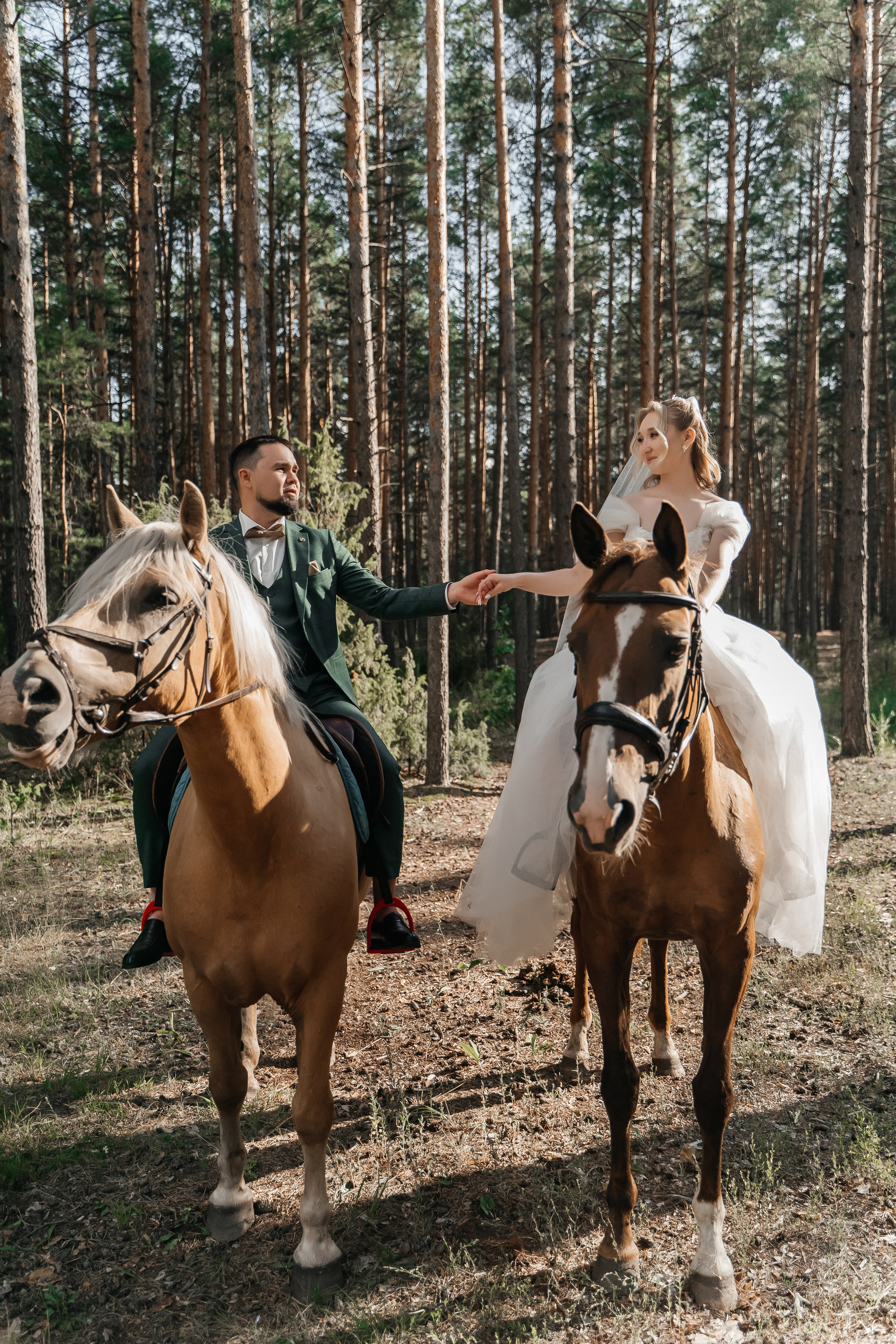Свадебная прогулка. Свадебный фотограф видеограф Чебоксары