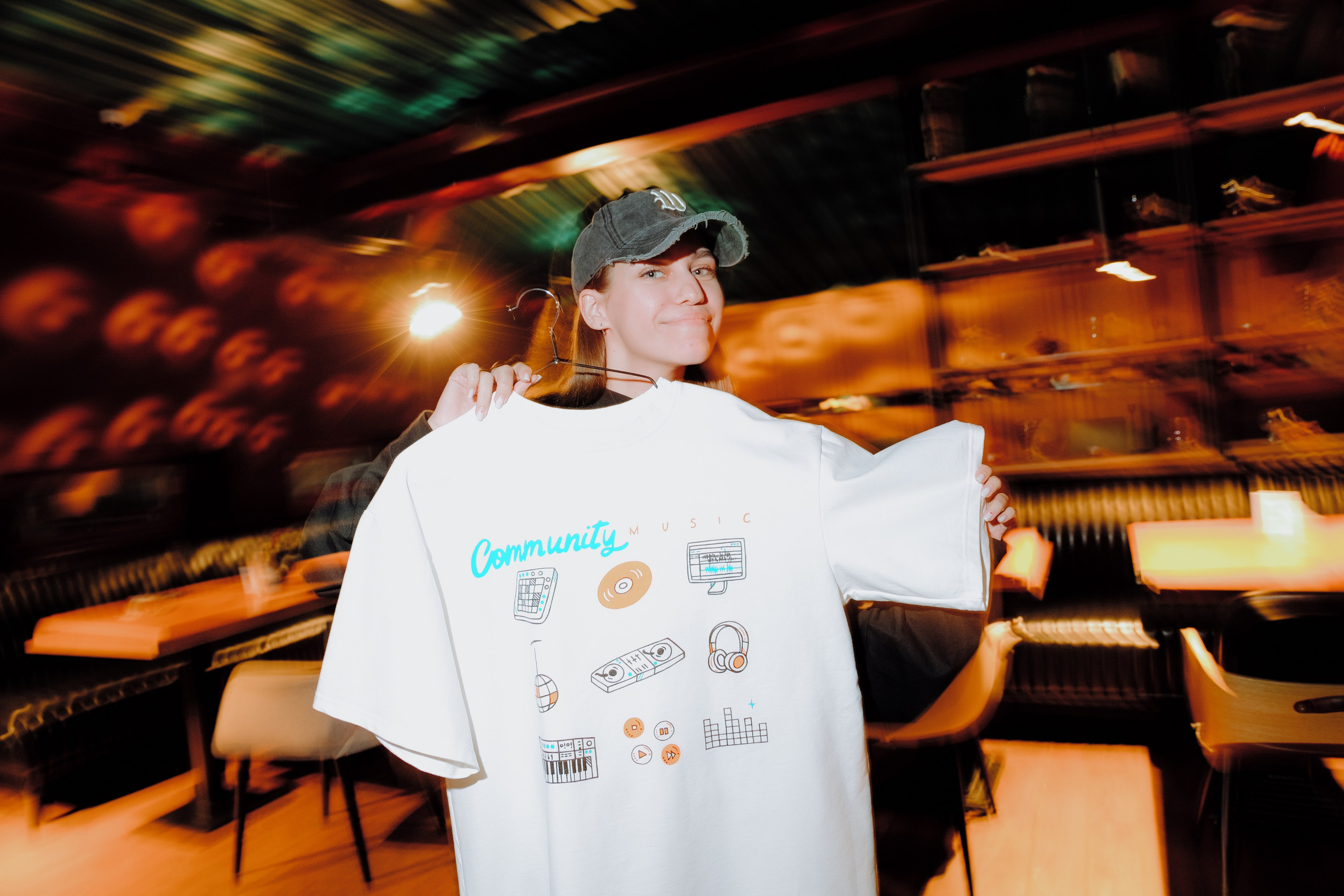 Презентация мерча Community music. Фотограф Аникеева Алина, Рязань/Москва