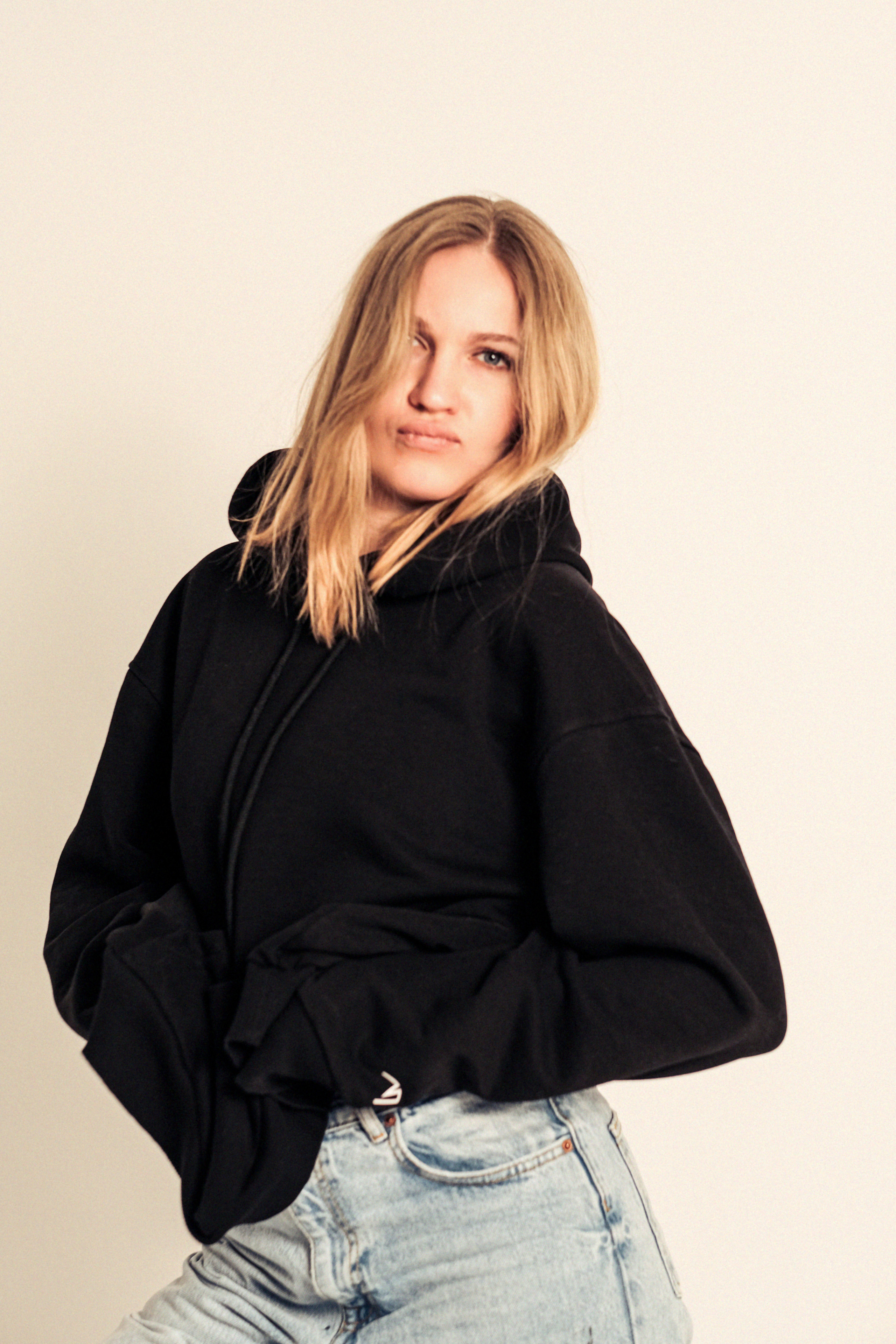 Студийная съёмка. Анна Сутягина. Фотограф в Москве