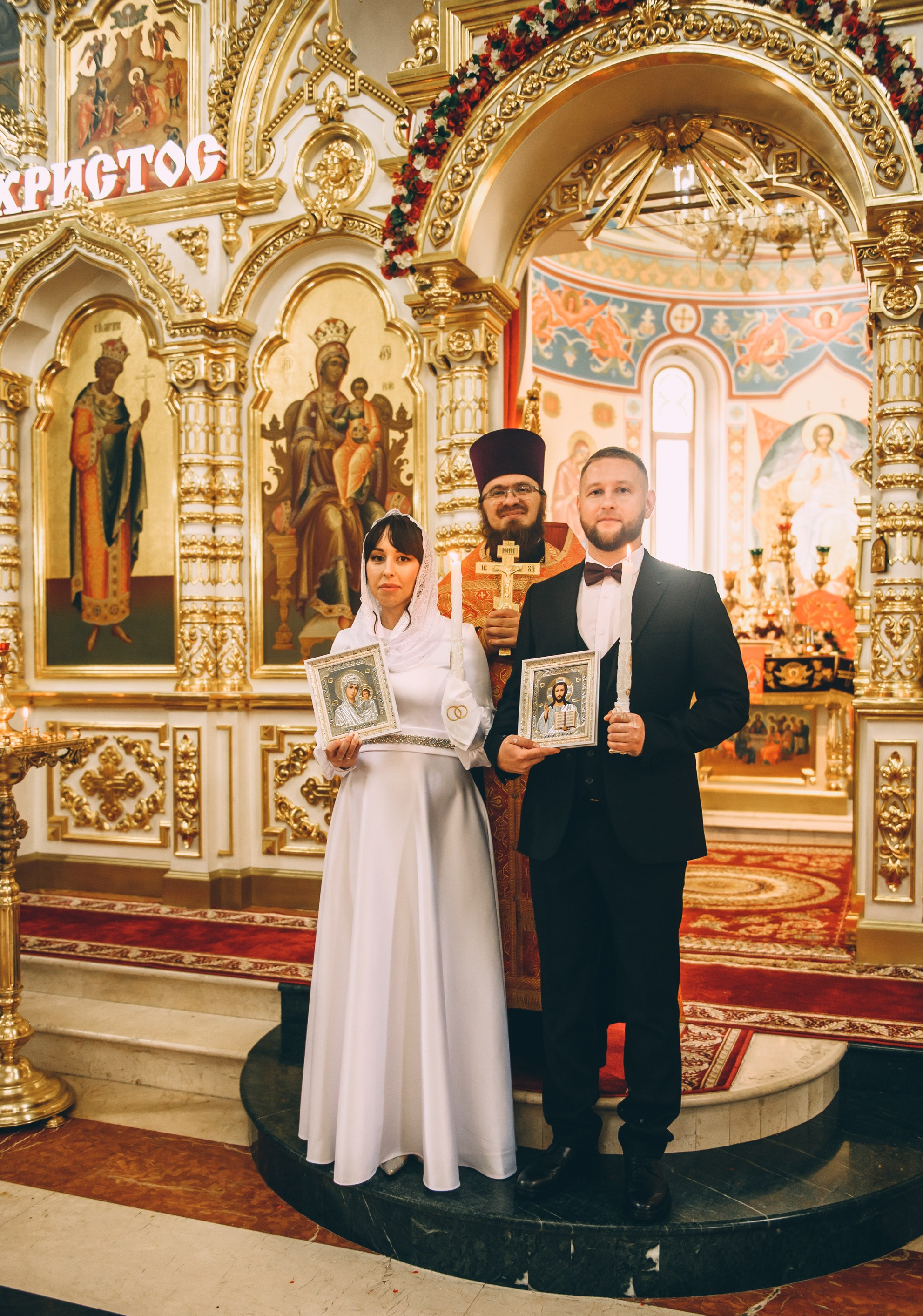 Венчание в соборе Владимира Равноапостольного. Свадебный и семейный фотограф София Невская