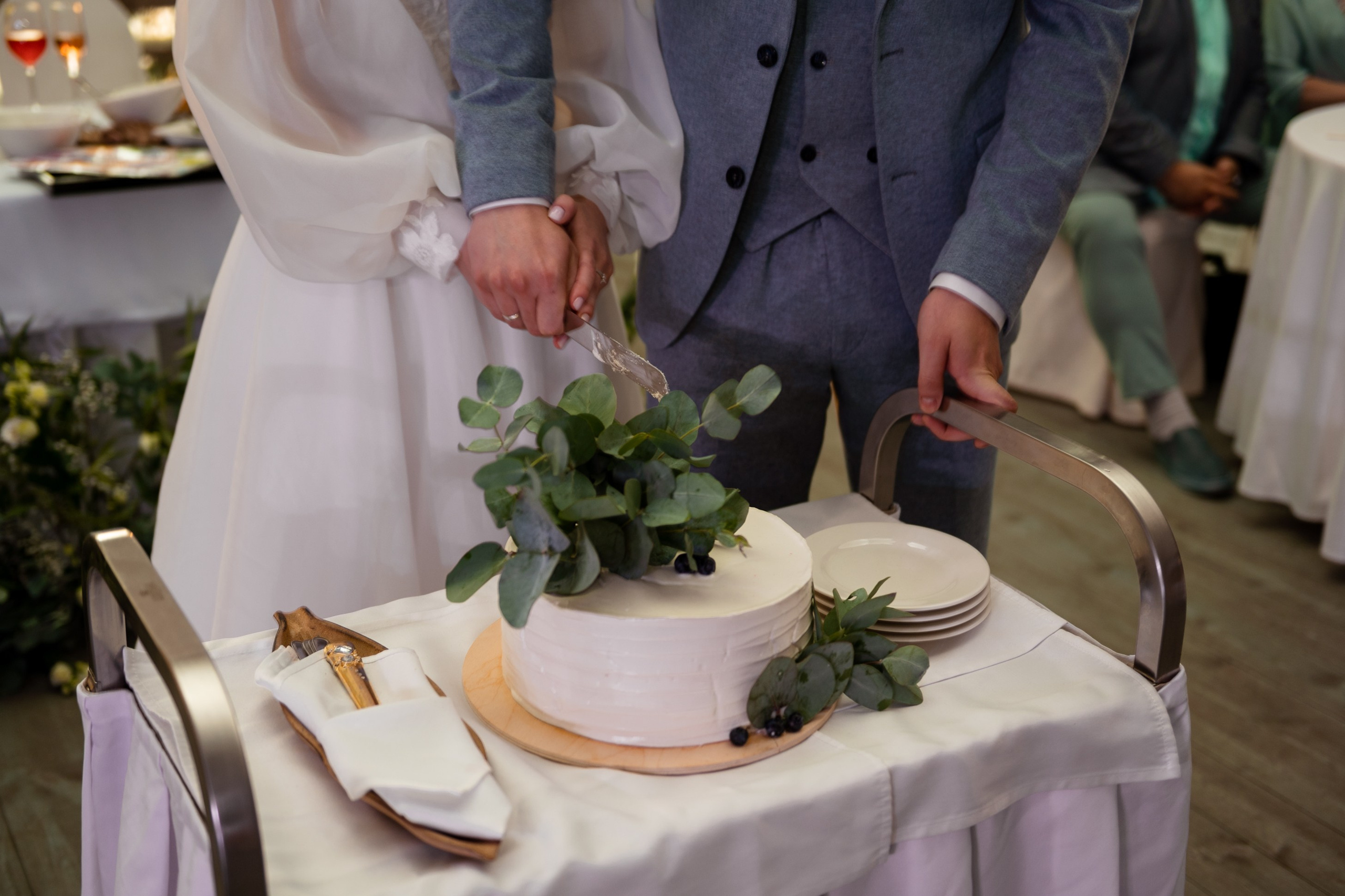 Весь день под дождем, вечером закат на озере. Свадебный и семейный фотограф София Невская