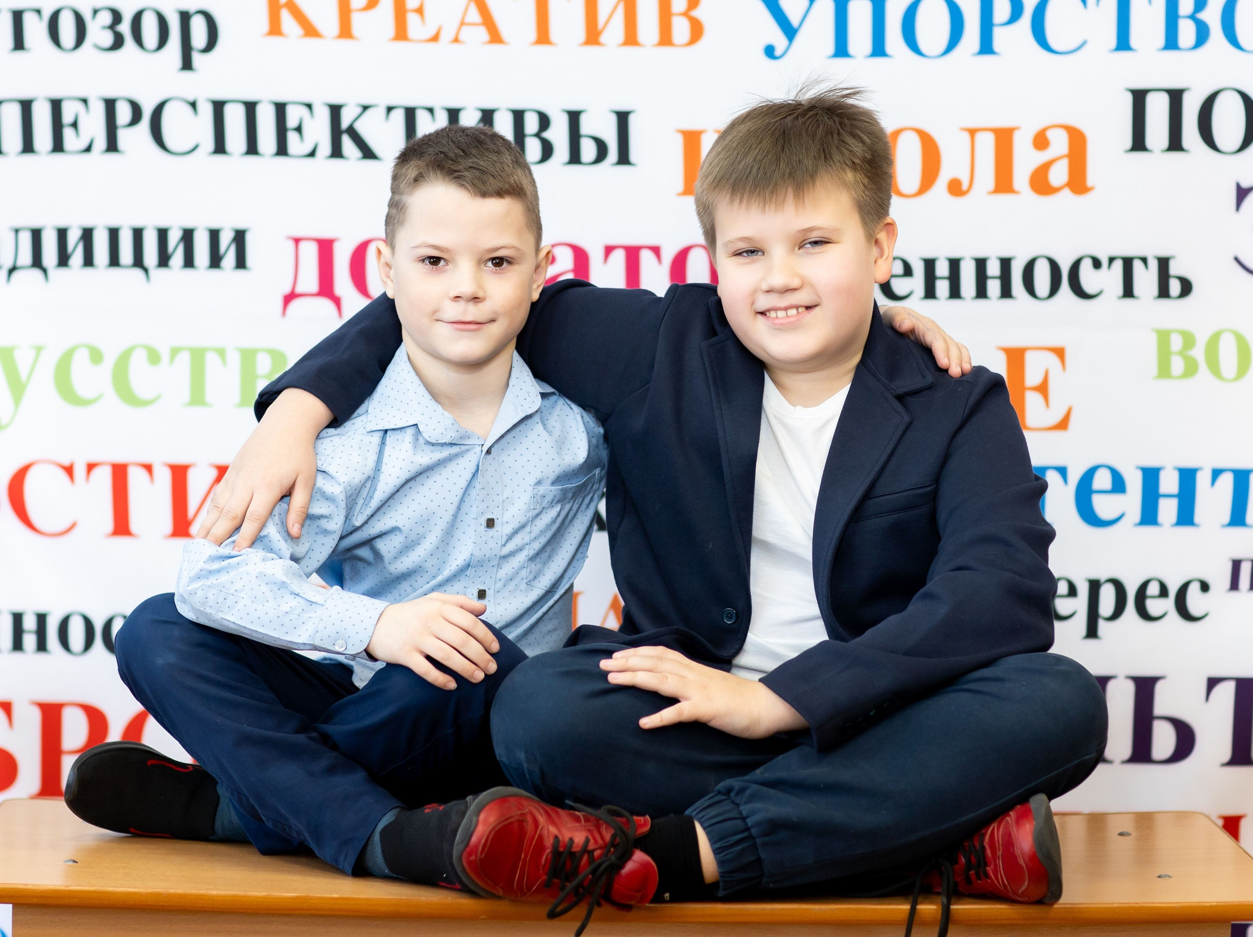 4 классы (КНИГИ)3150-3500р (обложка индивидуальное фото). Фотограф Алёна Финашова