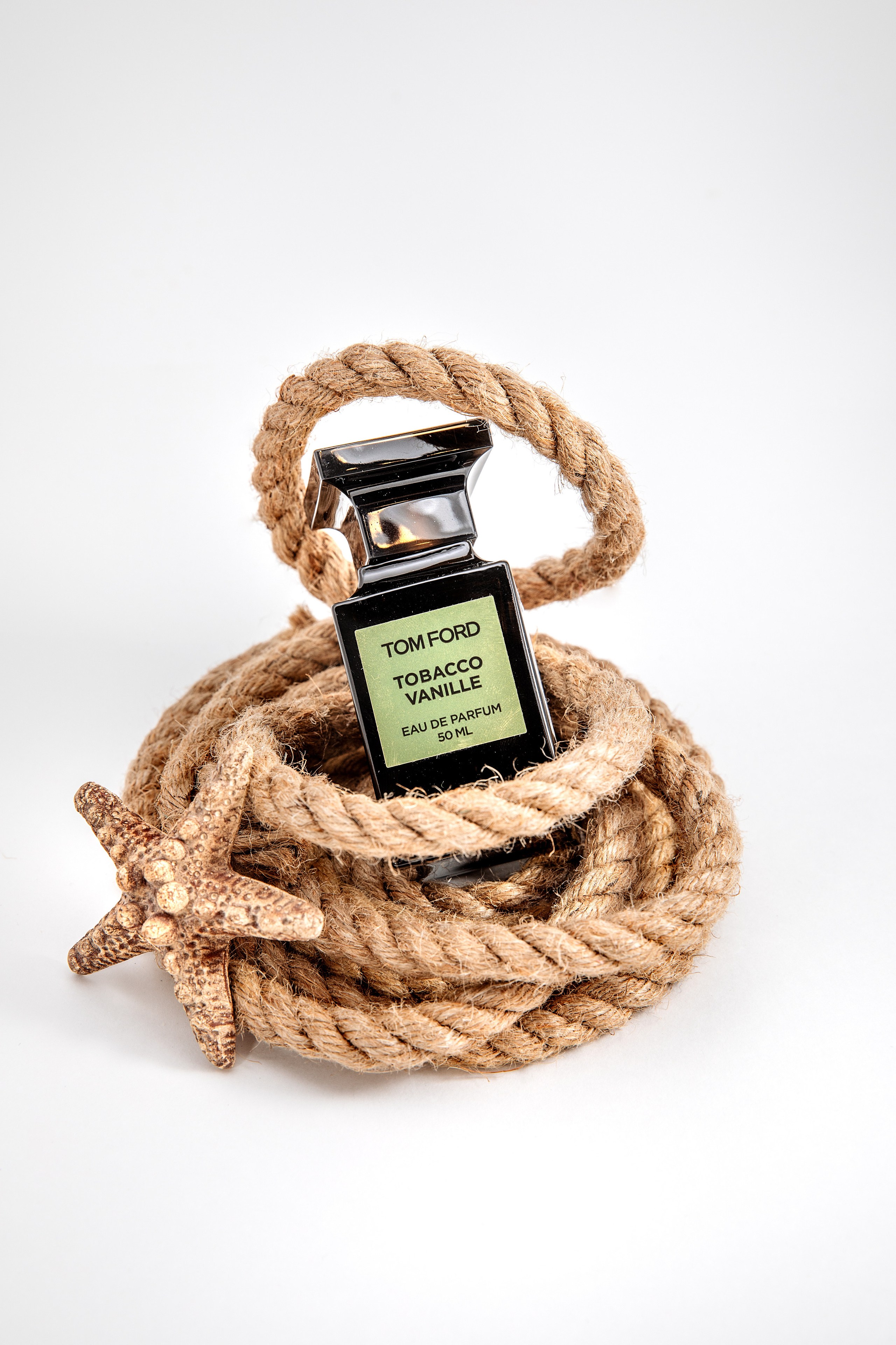 Рекламная фотография Москва | Контент для брендов | Предметная съемка. Фотограф брендов и бизнеса в Москве Алексей Сентюрин