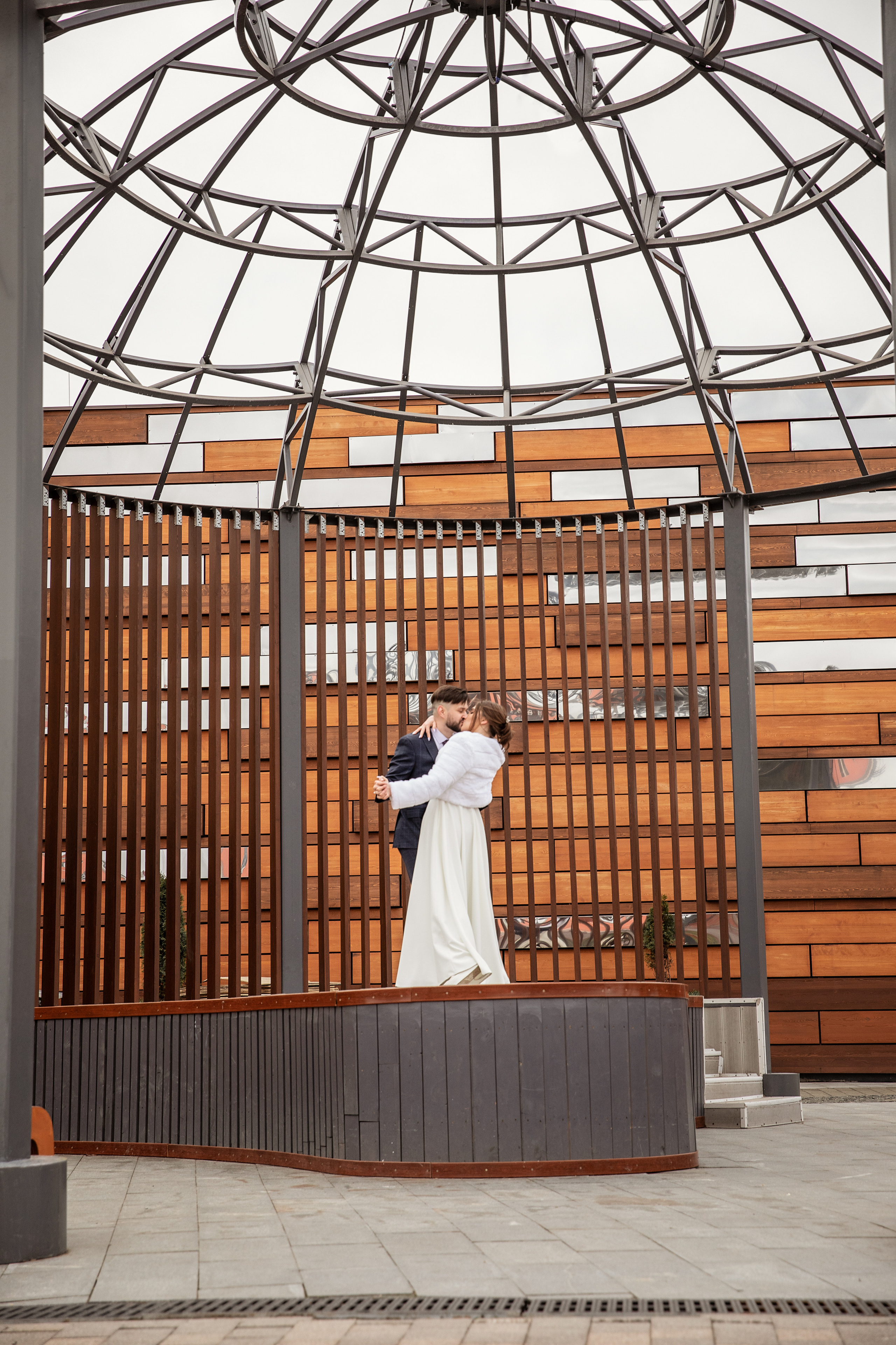 Стильная свадебная фотосессия Москва | Свадебный фотограф. Фотограф брендов и бизнеса в Москве Алексей Сентюрин