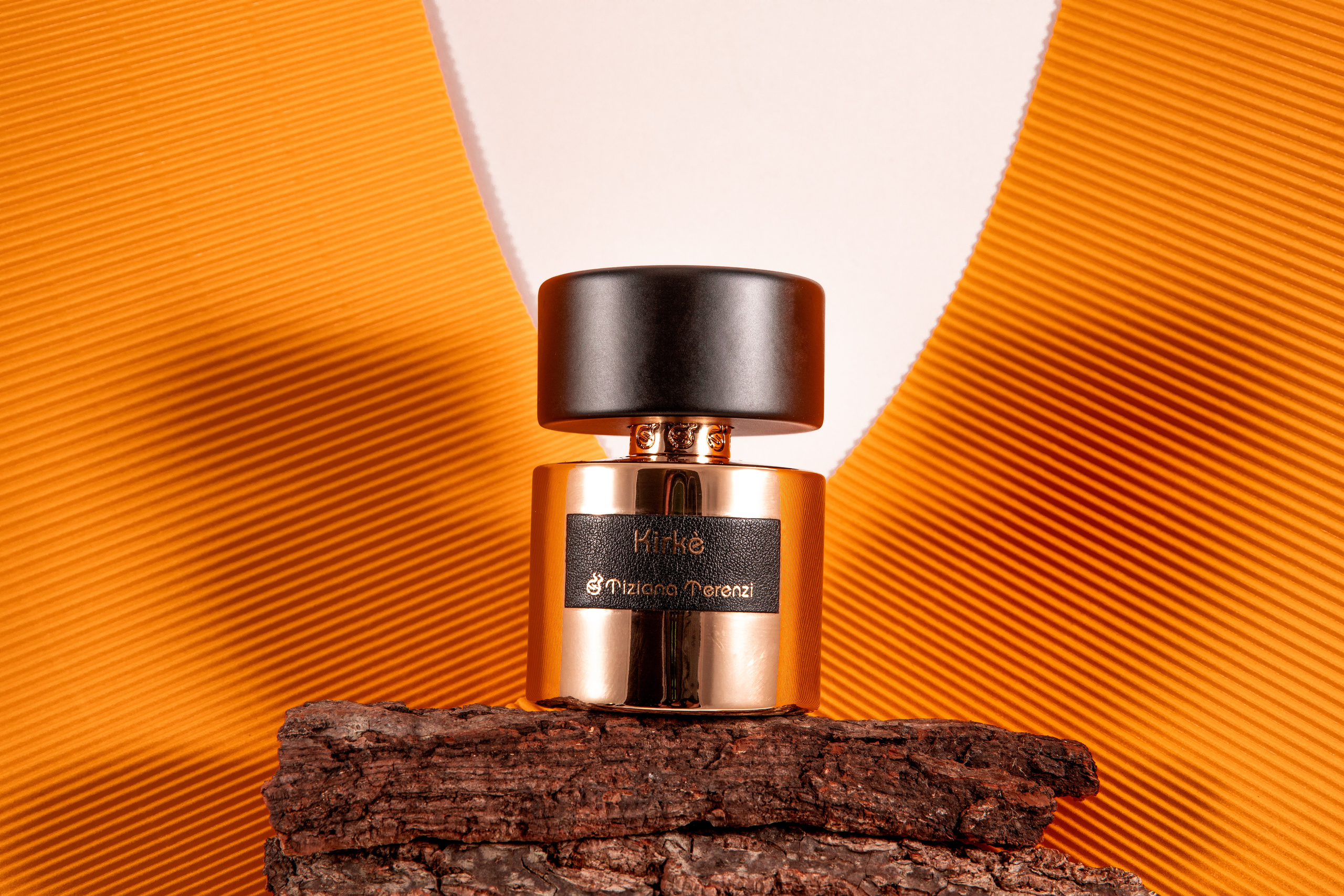 Рекламная фотография Москва | Контент для брендов | Предметная съемка. Фотограф брендов и бизнеса в Москве Алексей Сентюрин