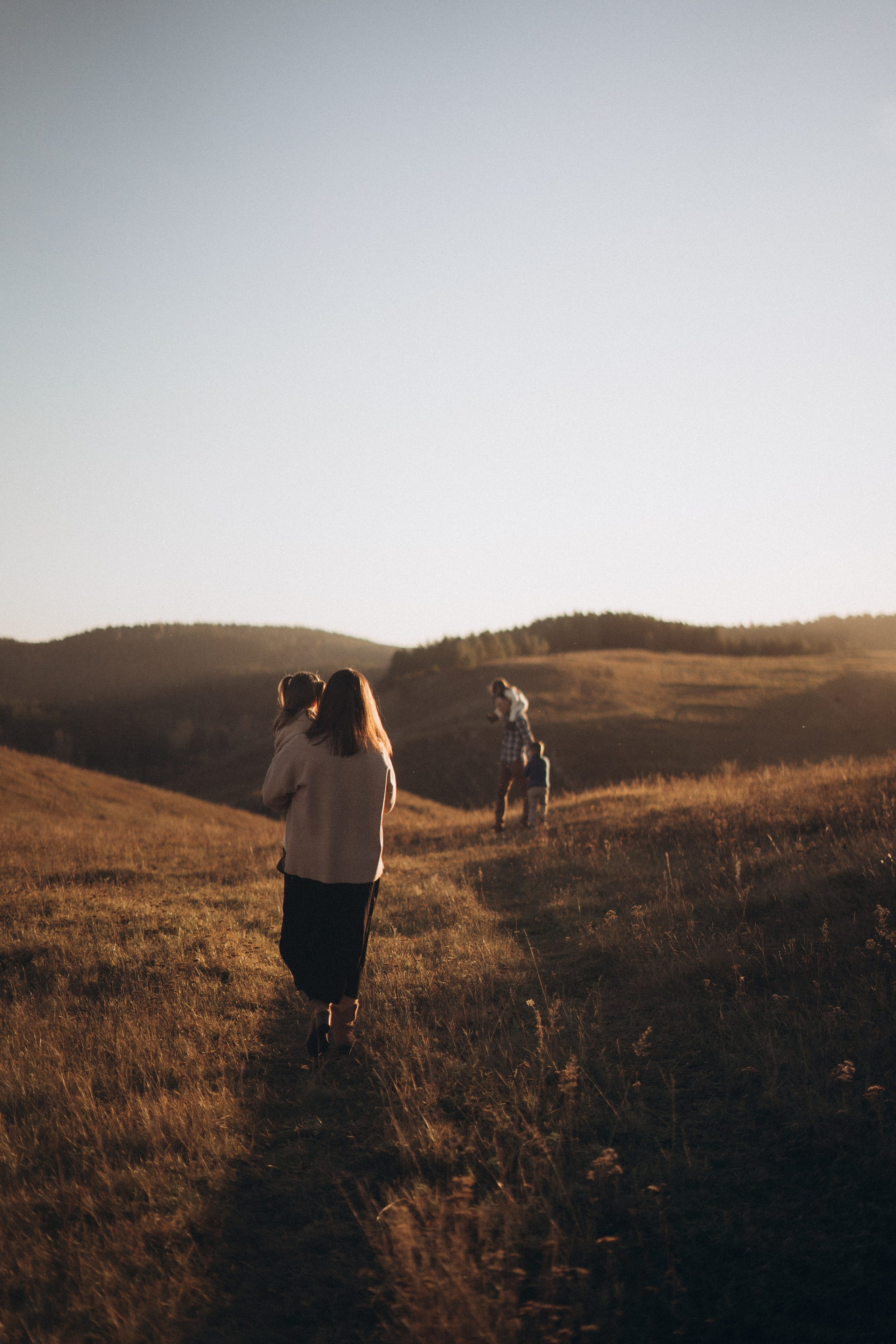 Алексей, Мария, Миша, Лиза и Соня. Главная