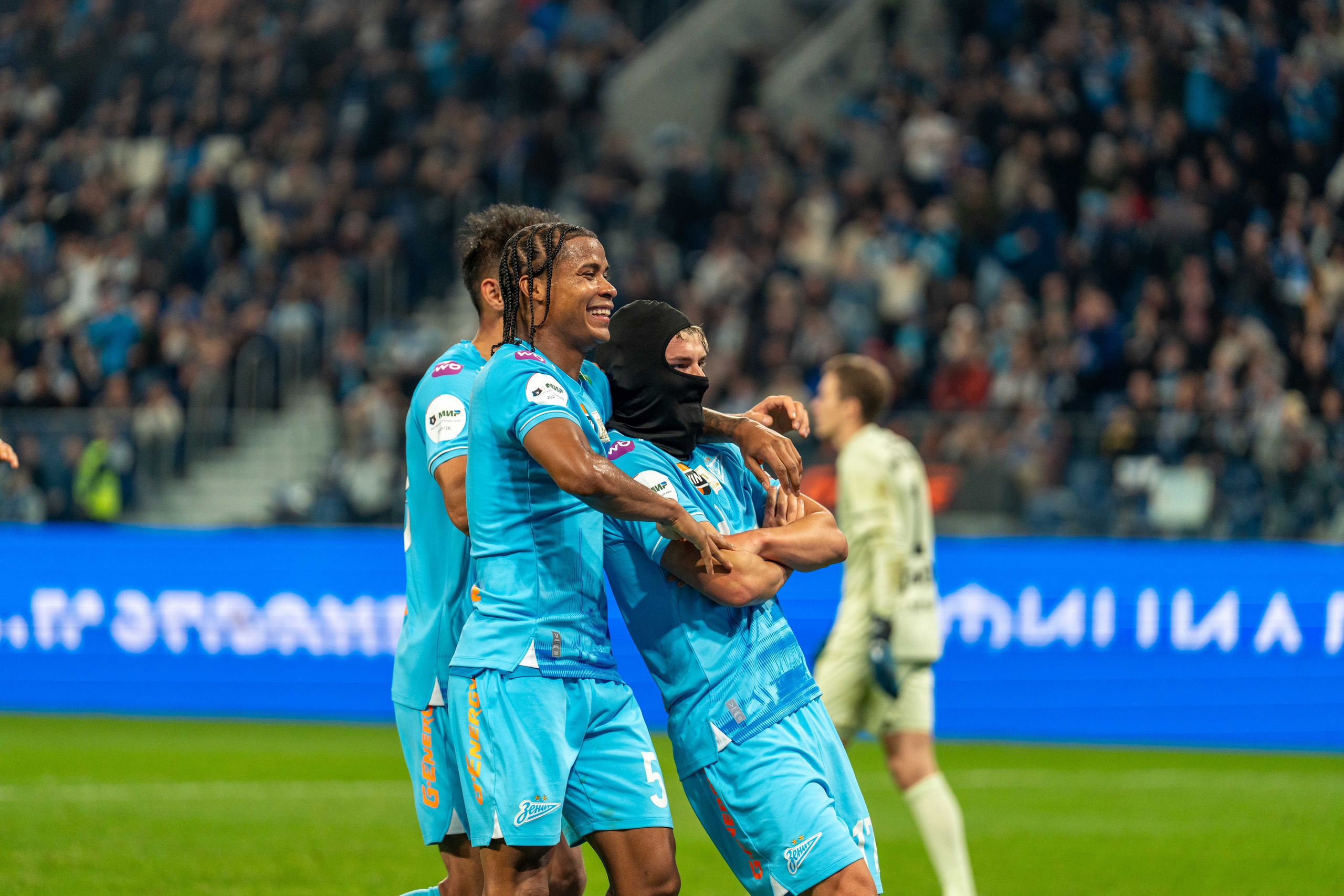 Зенит — Локомотив: фотогалерея 14-го тура РПЛ на Газпром Арене | Антон Гауф. Спортивный фотограф в Санкт-Петербурге | Антон Гауф