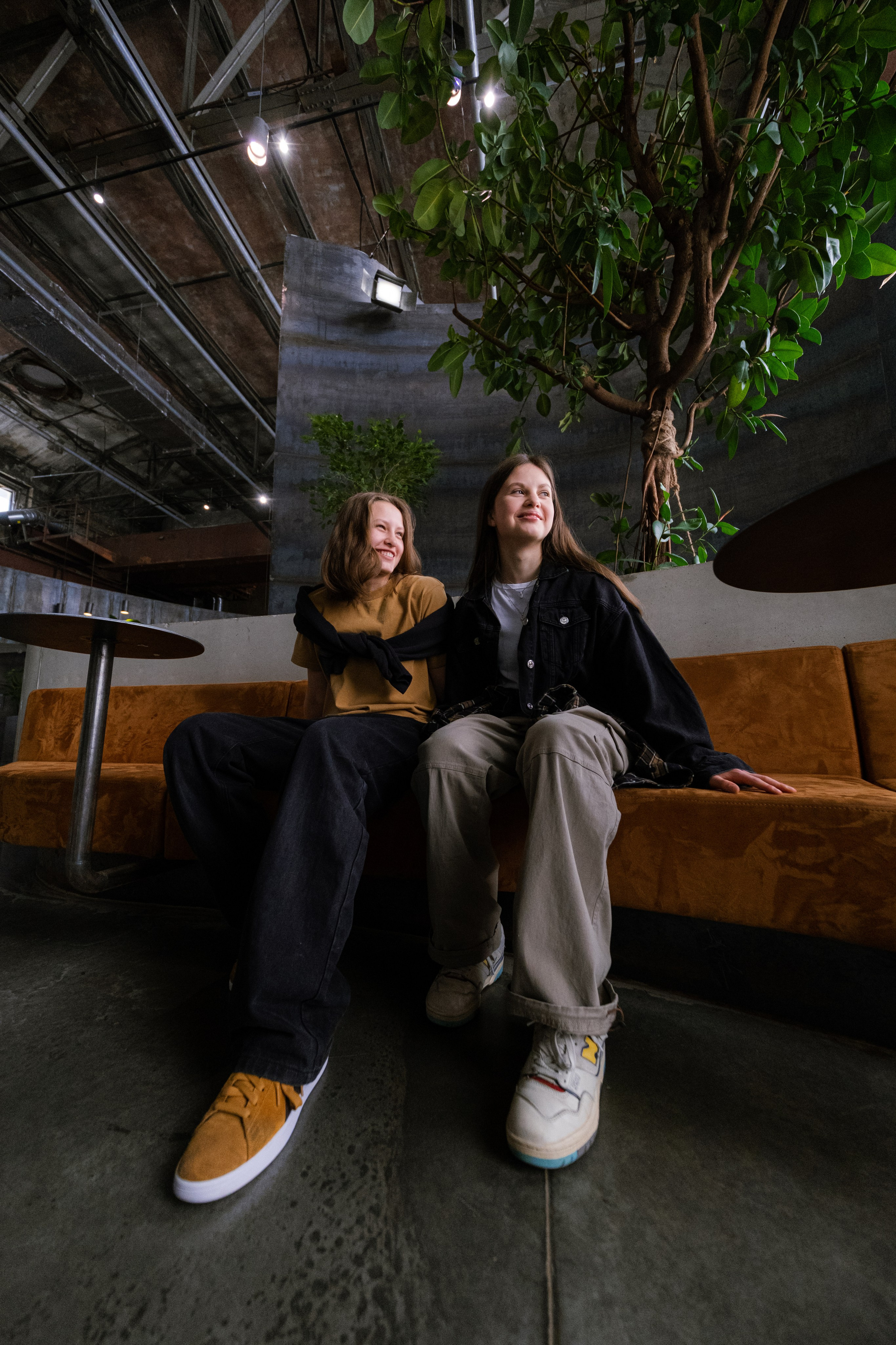 QSC 24. LIYALEE PHOTO