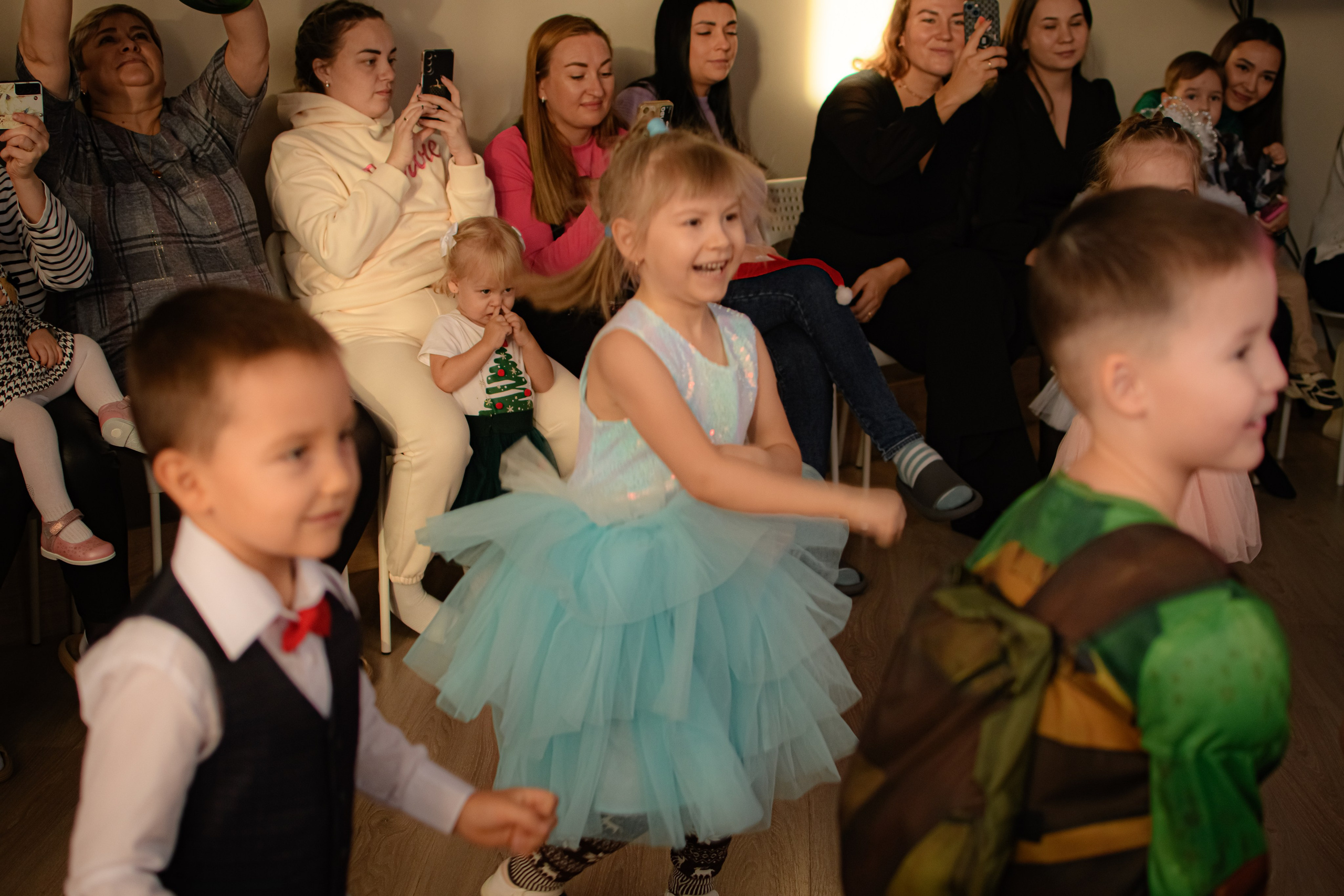 HAPPY NEW YEAR. Photokarish