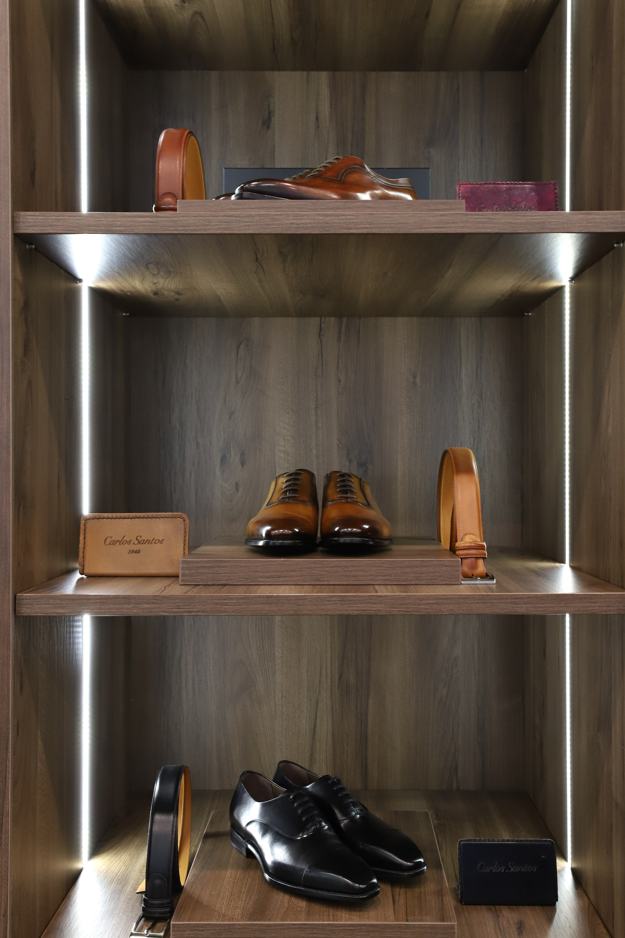 Магазин мужской обуви. Интерьерный фотограф в Санкт-Петербурге Ксения Сорокина