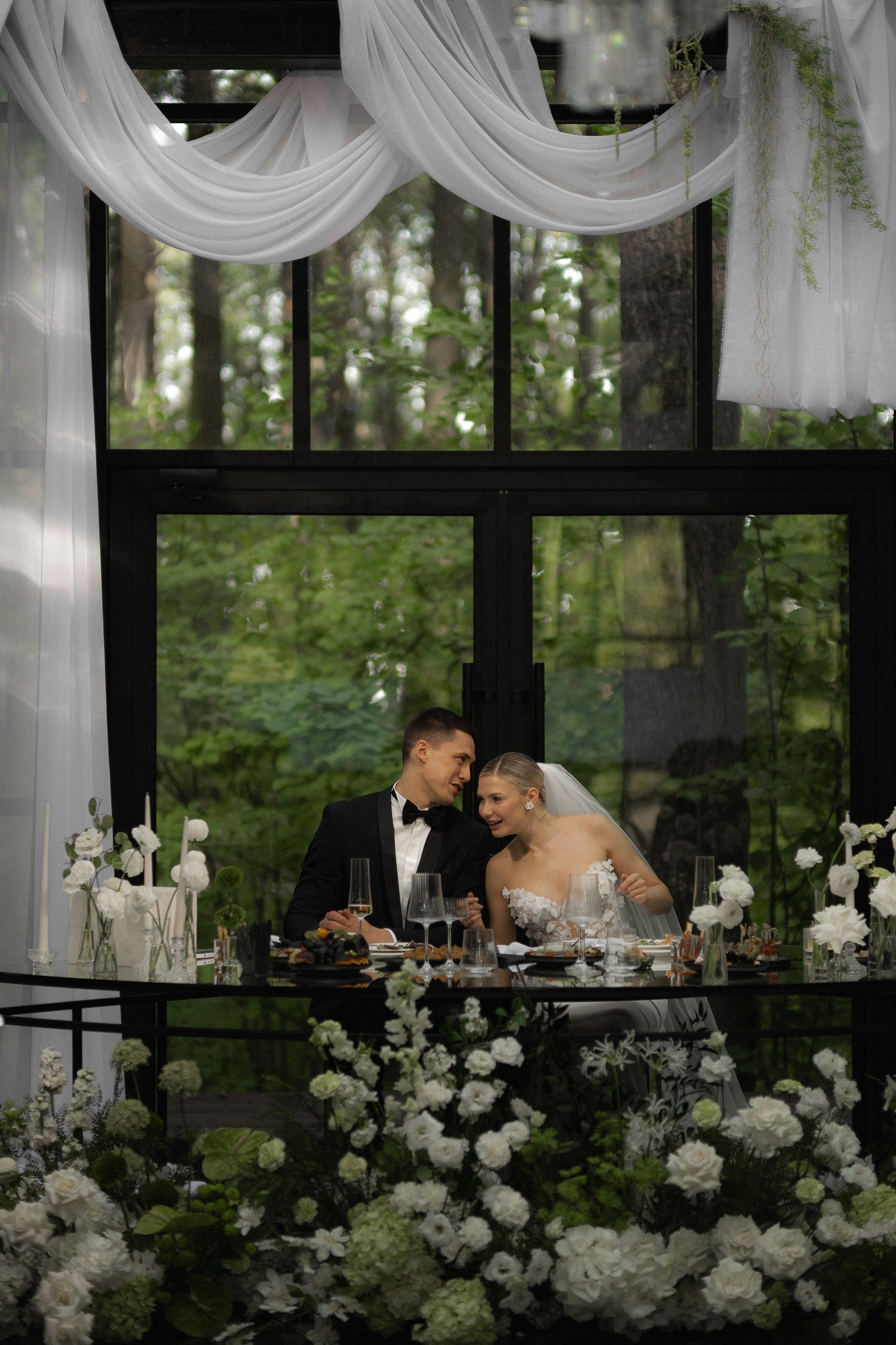 Love is all Around. Сентиментальная свадебная фотография