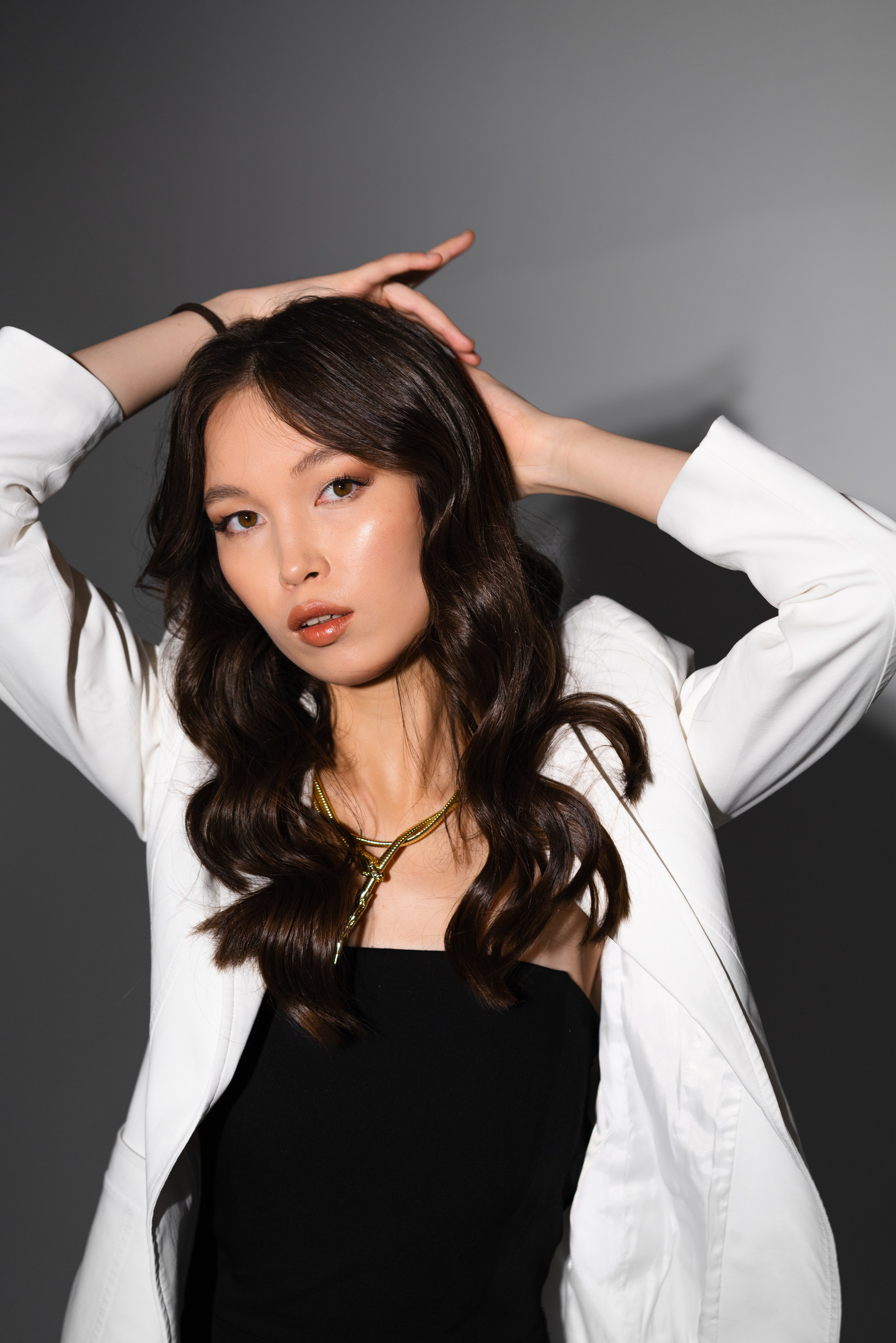 Женский портрет в Белграде, женский портрет в Нови Саде, Белград, Нови Сад, нежный, профессинальный, 2024, 2025, trendy, stylish, Female portrait Belgrade, Female portrait Novi Sad, photographer Novi Sad, studio, студийный