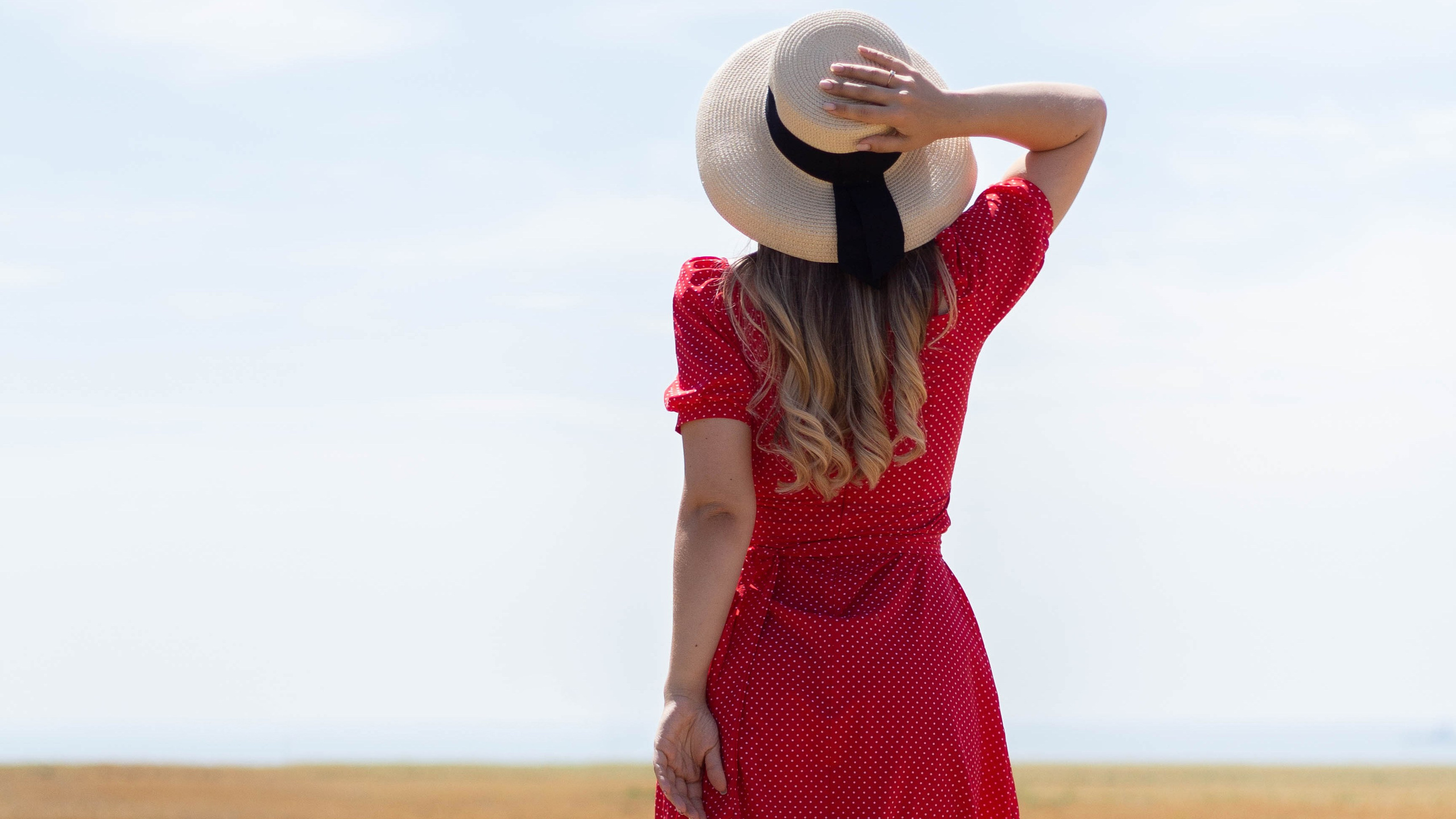 Анастасия дама в красном. Нечехова Виктория